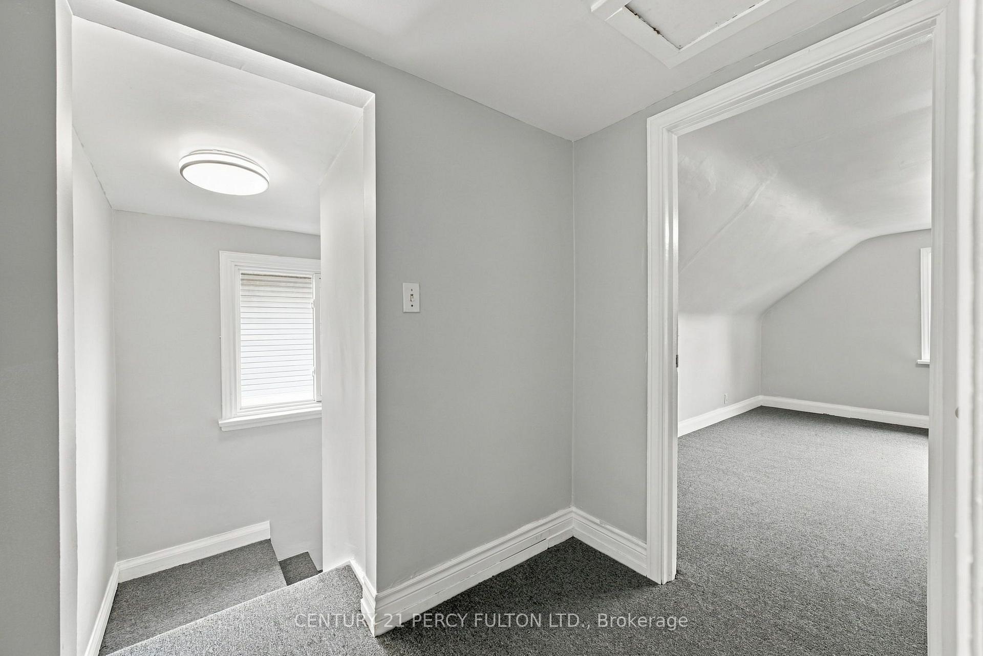 Photo 21 of 119 Pelham Road, St. Catharines, Western Hill — HOMEH