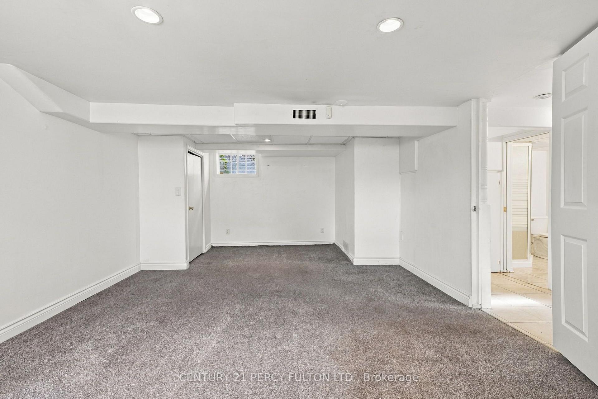 Photo 33 of 119 Pelham Road, St. Catharines, Western Hill — HOMEH