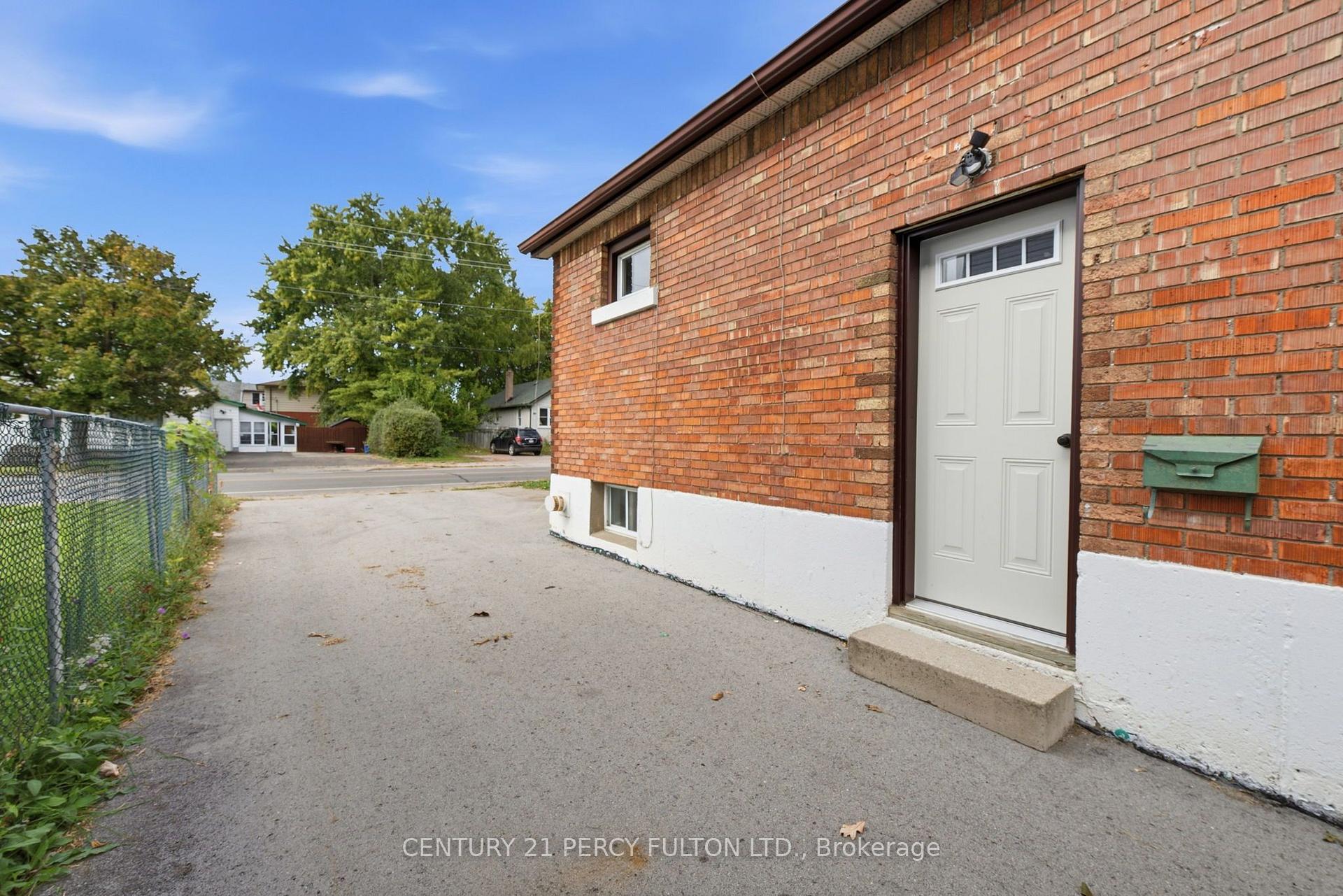 Photo 34 of 119 Pelham Road, St. Catharines, Western Hill — HOMEH