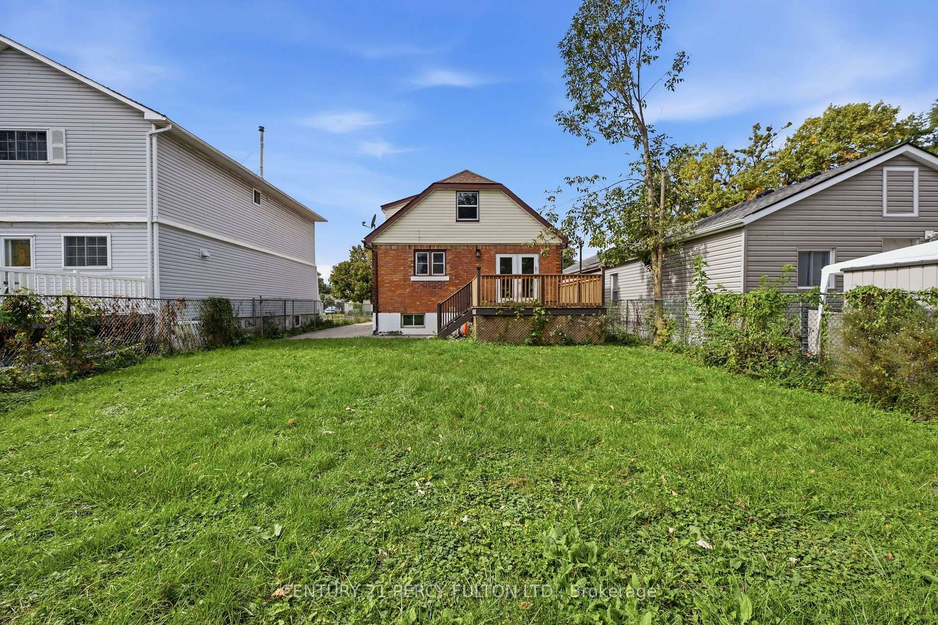 Photo 36 of 119 Pelham Road, St. Catharines, Western Hill — HOMEH