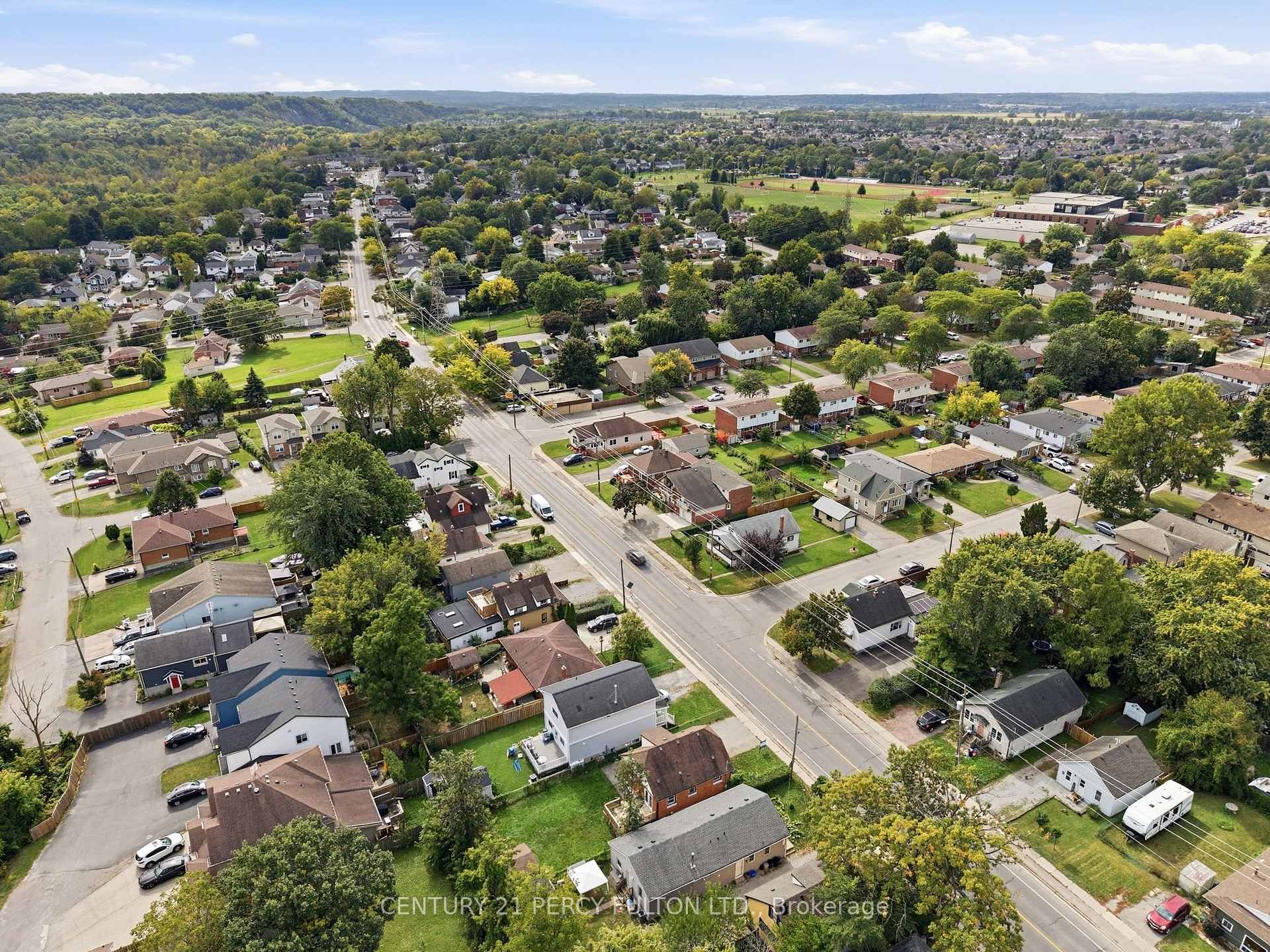 Photo 44 of 119 Pelham Road, St. Catharines, Western Hill — HOMEH