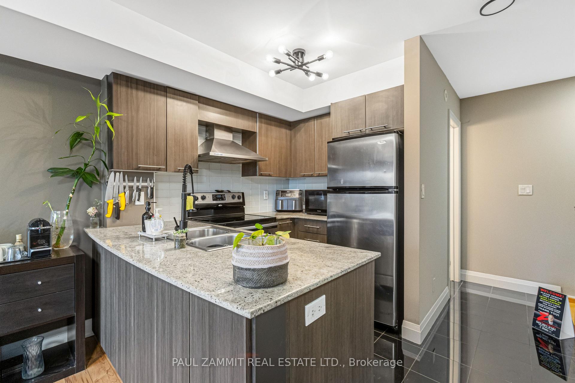 Photo 3 of Unit 217, 320 John Street, Markham, Aileen-Willowbrook — HOMEH