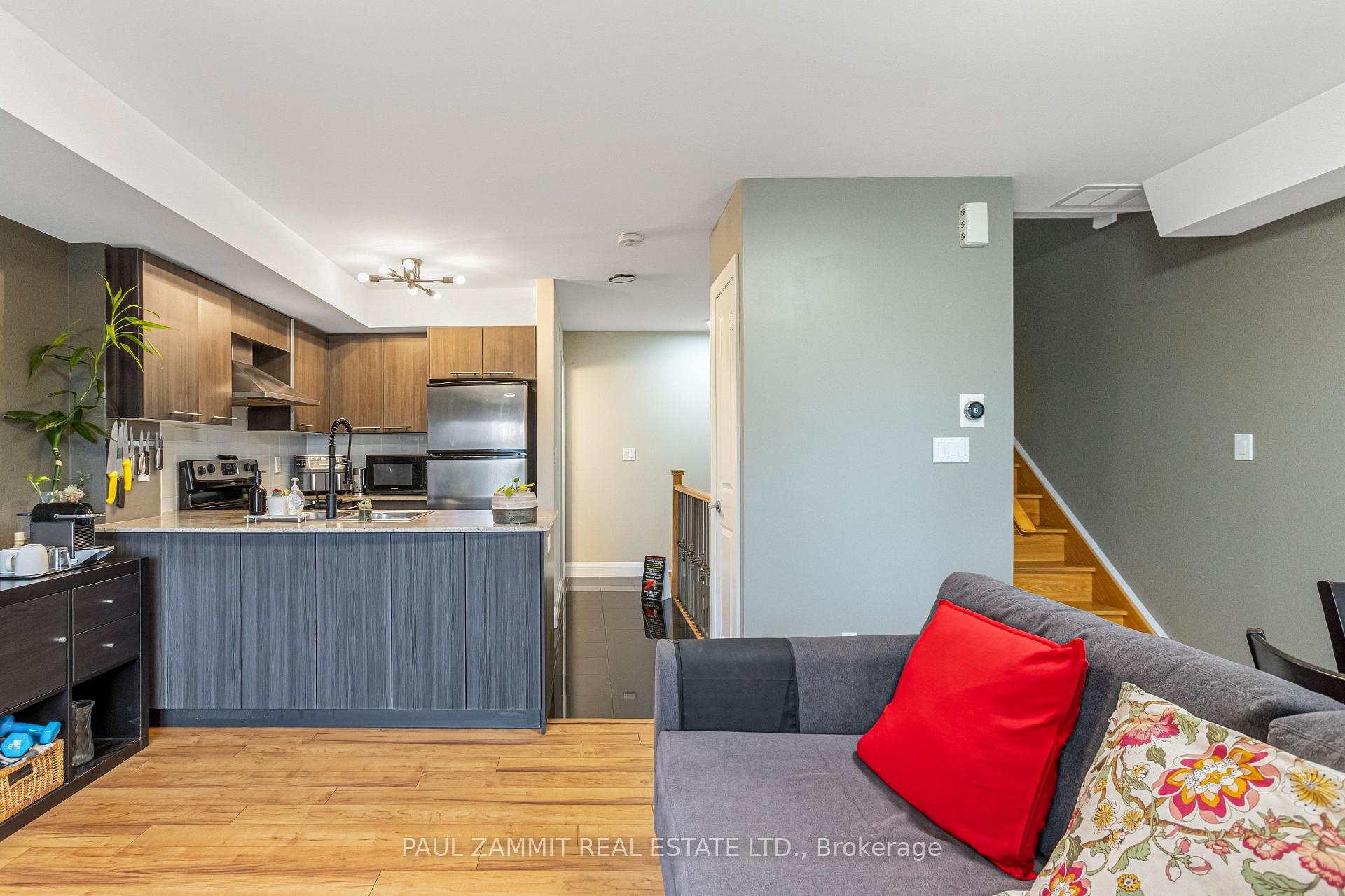 Photo 5 of Unit 217, 320 John Street, Markham, Aileen-Willowbrook — HOMEH