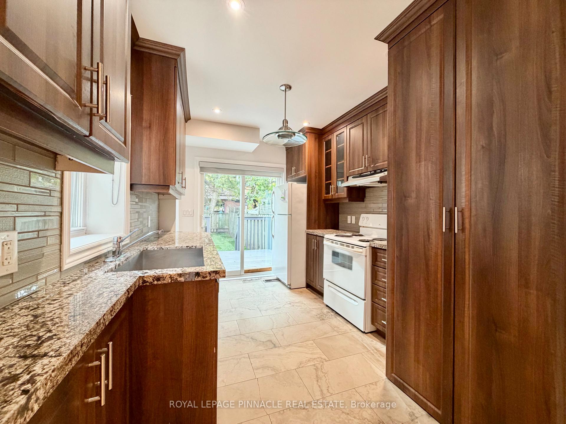 Photo 4 of Unit Main, 148 Campbell Avenue, Toronto, Dovercourt-Wallace Emerson-Junction — HOMEH