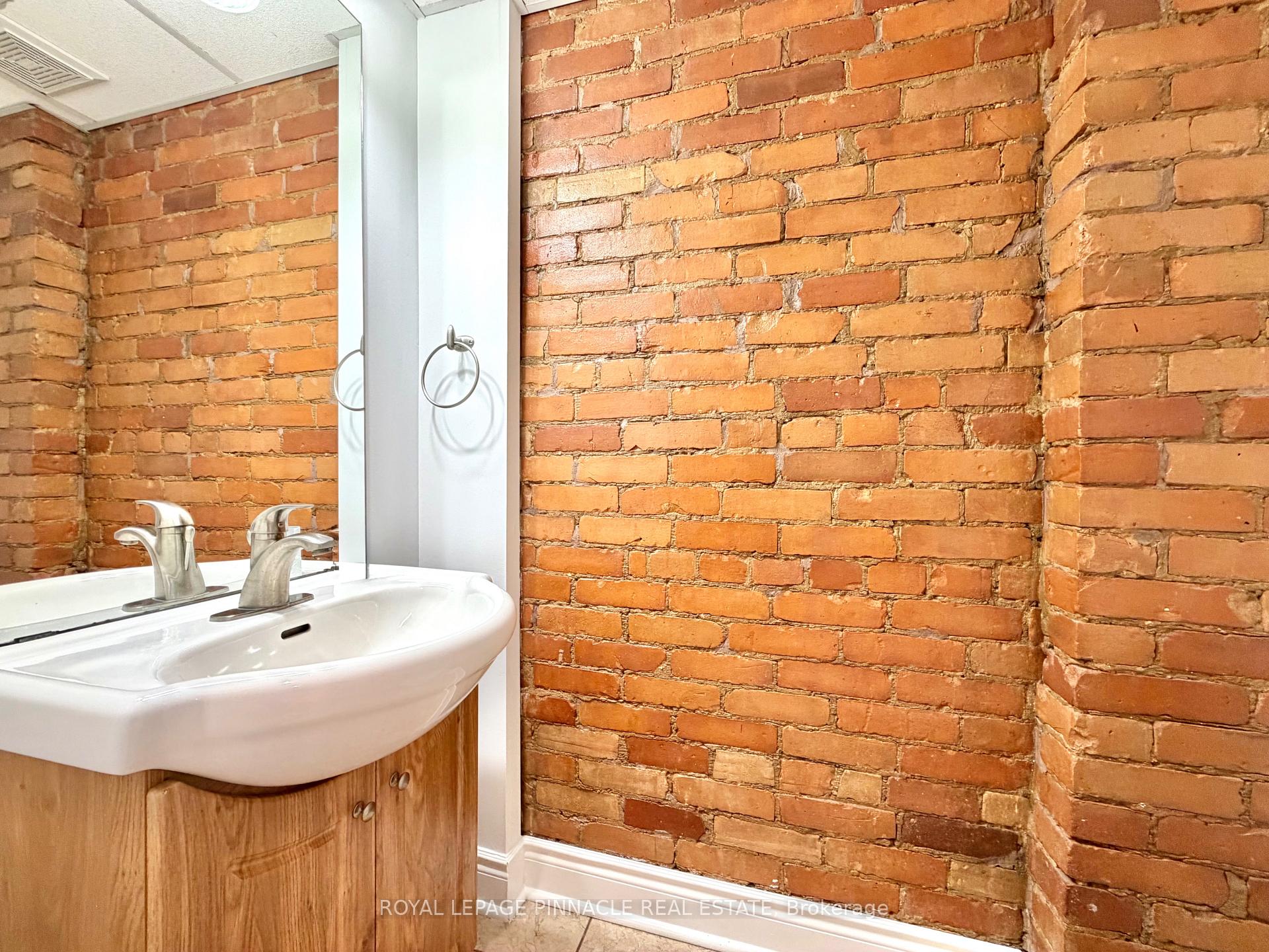 Photo 7 of Unit Main, 148 Campbell Avenue, Toronto, Dovercourt-Wallace Emerson-Junction — HOMEH