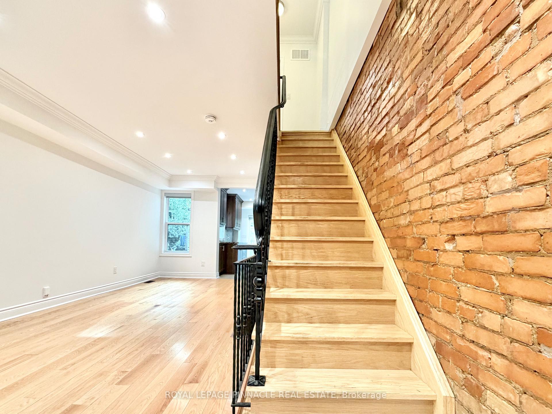 Photo 9 of Unit Main, 148 Campbell Avenue, Toronto, Dovercourt-Wallace Emerson-Junction — HOMEH