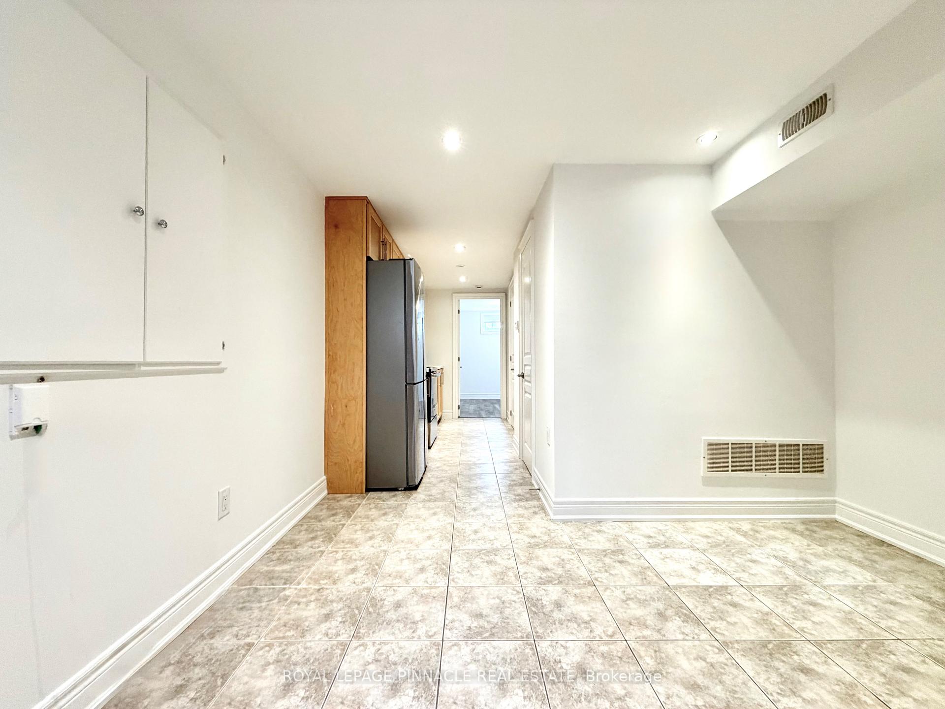 Photo 5 of Unit Lower, 136 Campbell Avenue, Toronto, Dovercourt-Wallace Emerson-Junction — HOMEH