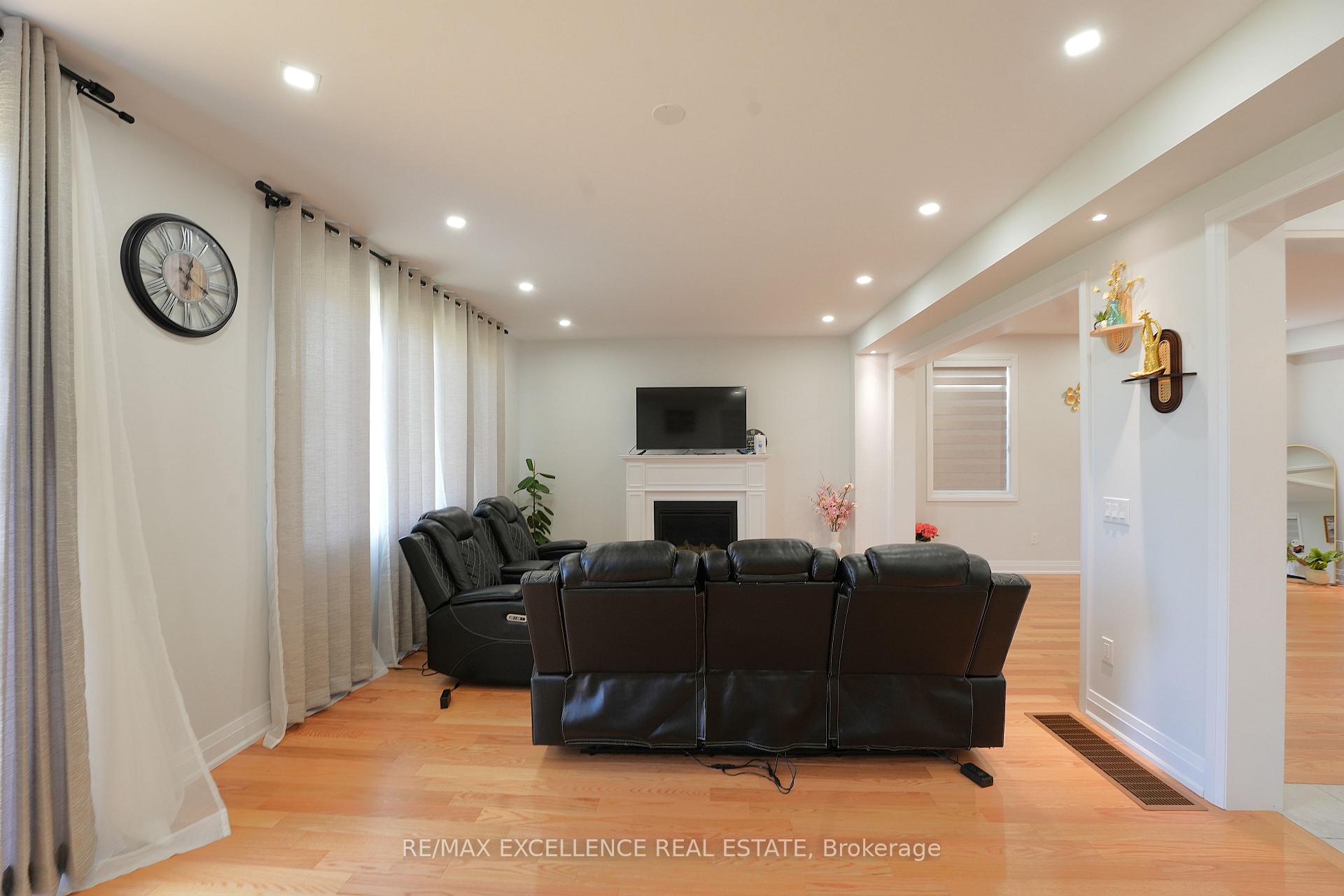 Photo 11 of 851 Queenston Boulevard, Woodstock, Woodstock - North — HOMEH