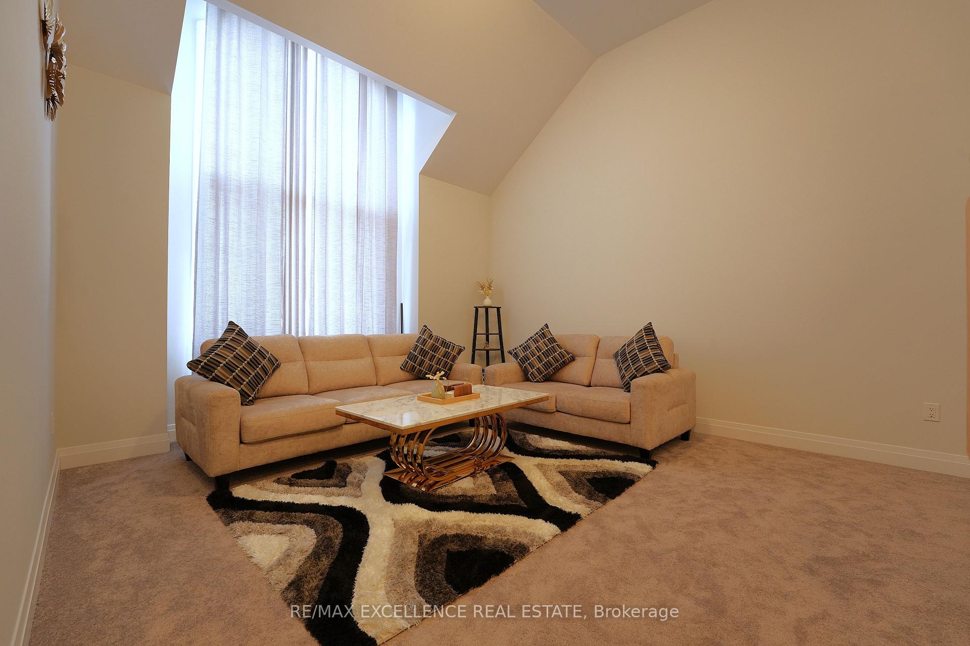 Photo 18 of 851 Queenston Boulevard, Woodstock, Woodstock - North — HOMEH