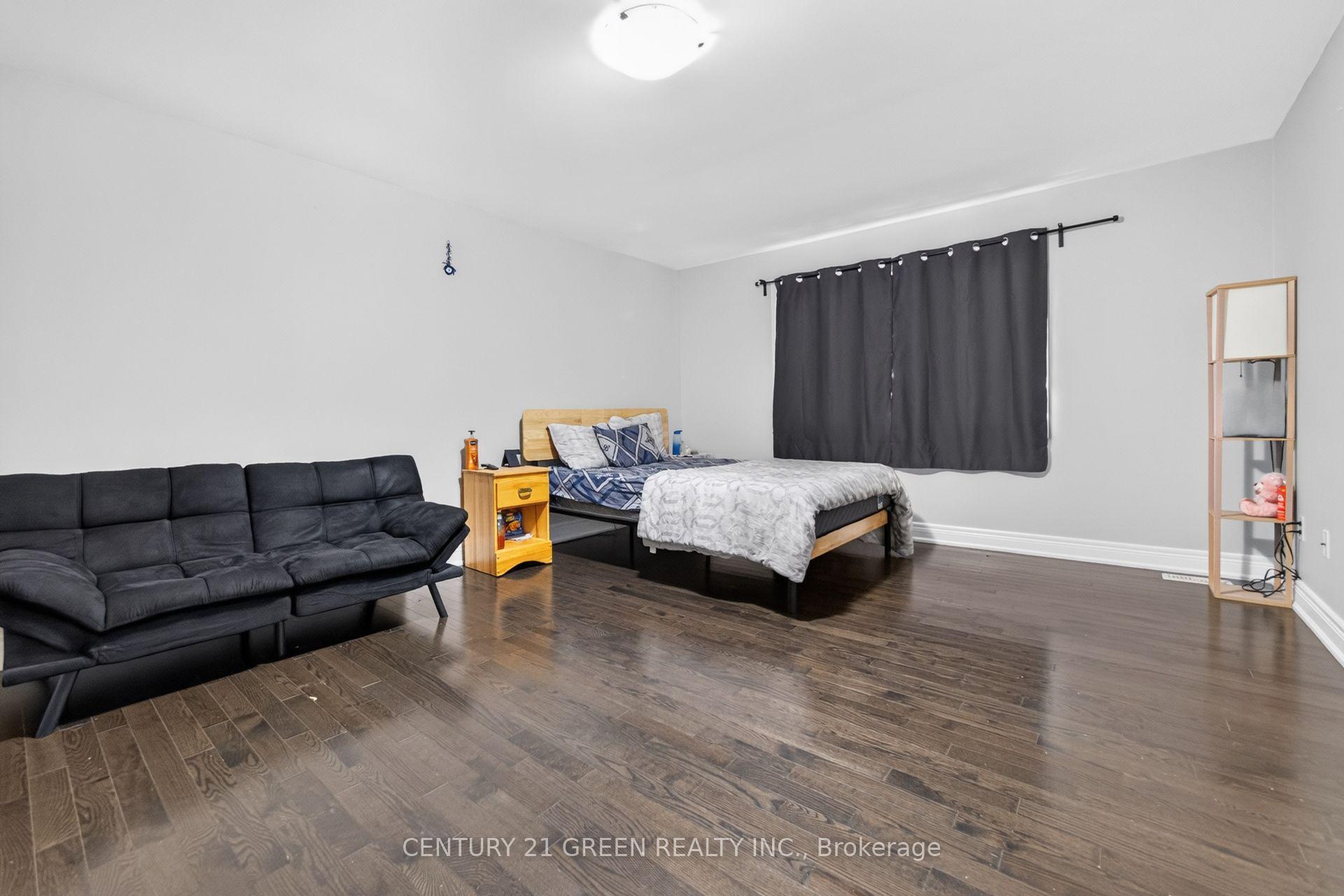 Photo 19 of 32 Attraction Drive, Brampton, Bram West — HOMEH