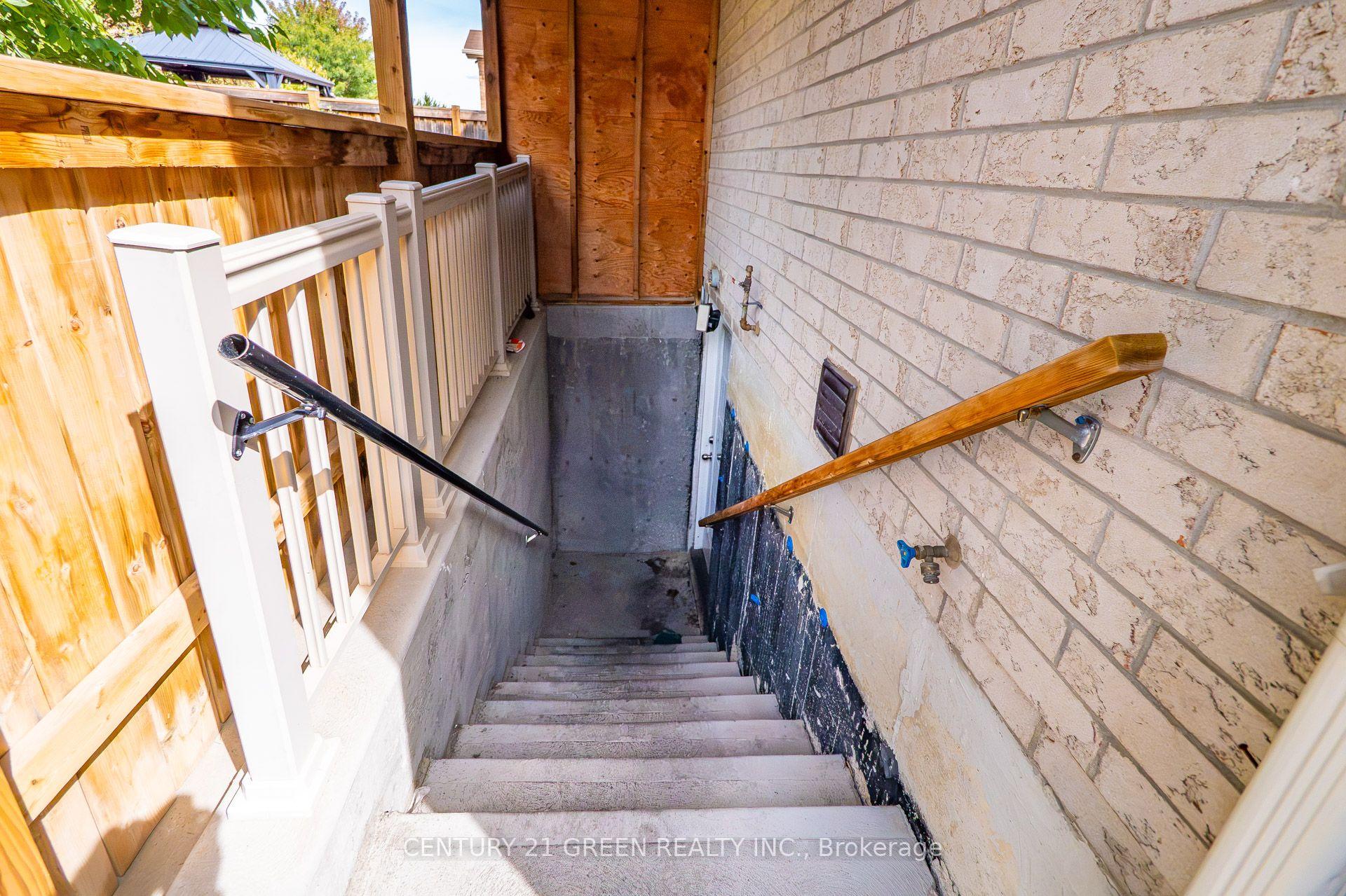 Photo 26 of 32 Attraction Drive, Brampton, Bram West — HOMEH