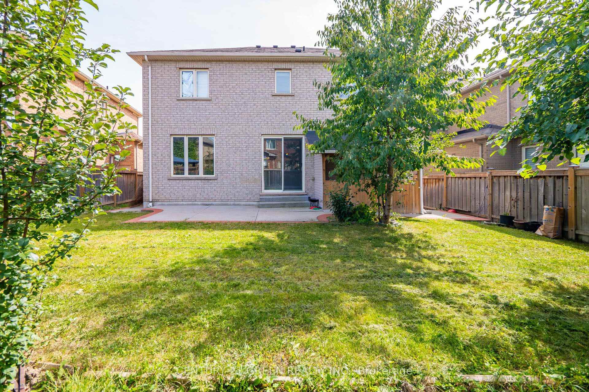 Photo 35 of 32 Attraction Drive, Brampton, Bram West — HOMEH