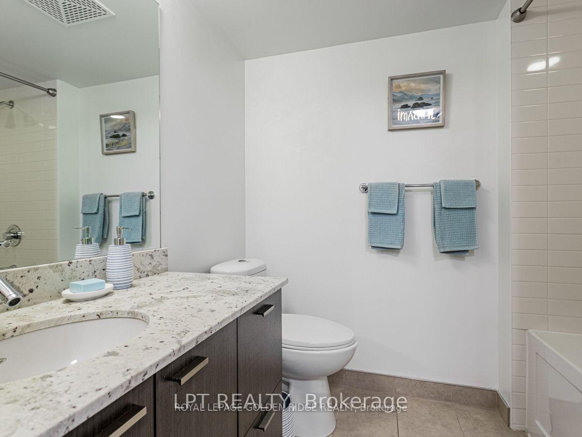 Photo 14 of Unit 1004, 88 Sheppard Avenue E, North York, Willowdale East — HOMEH