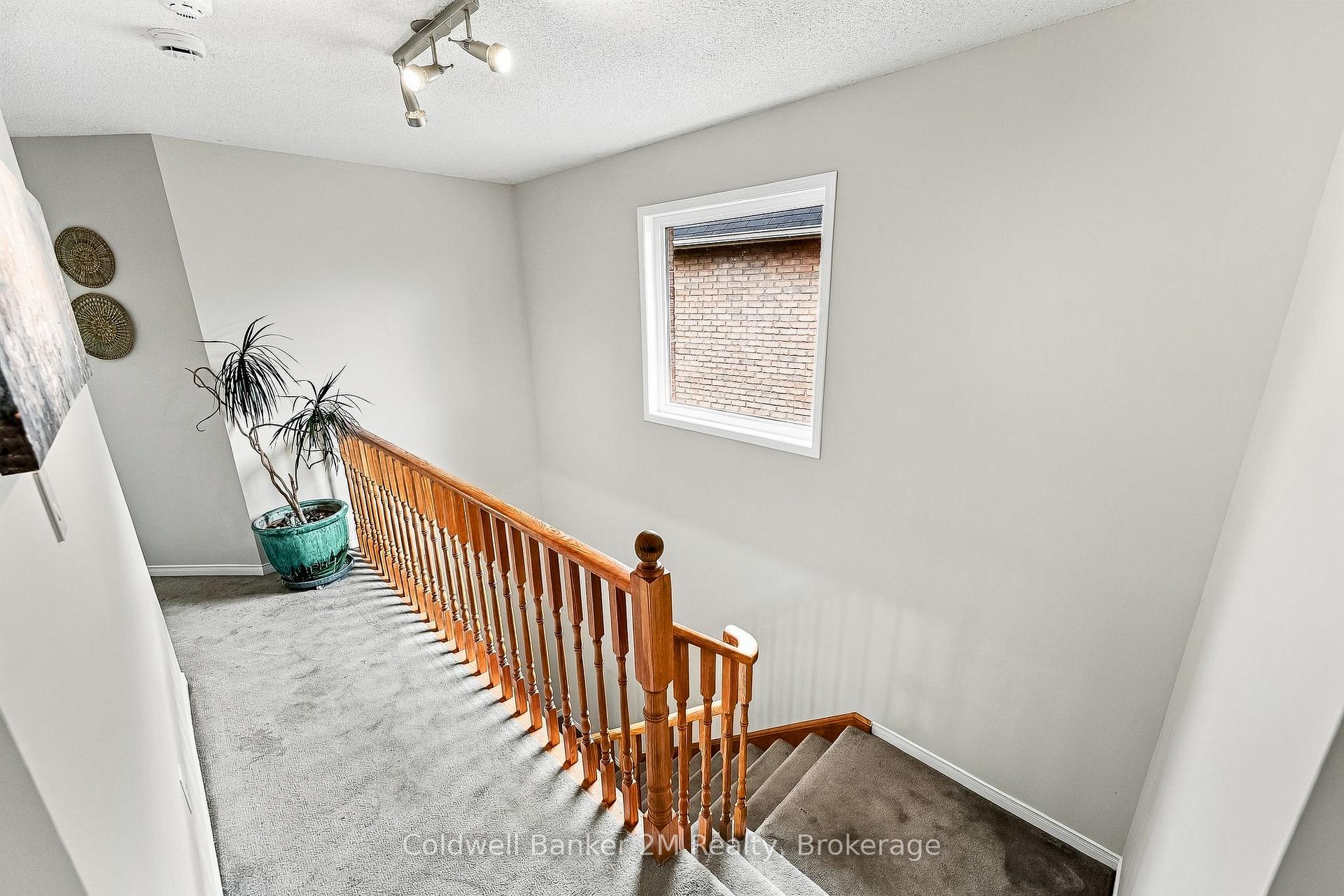 Photo 23 of 52 Marjoram Drive, Ajax, South East — HOMEH