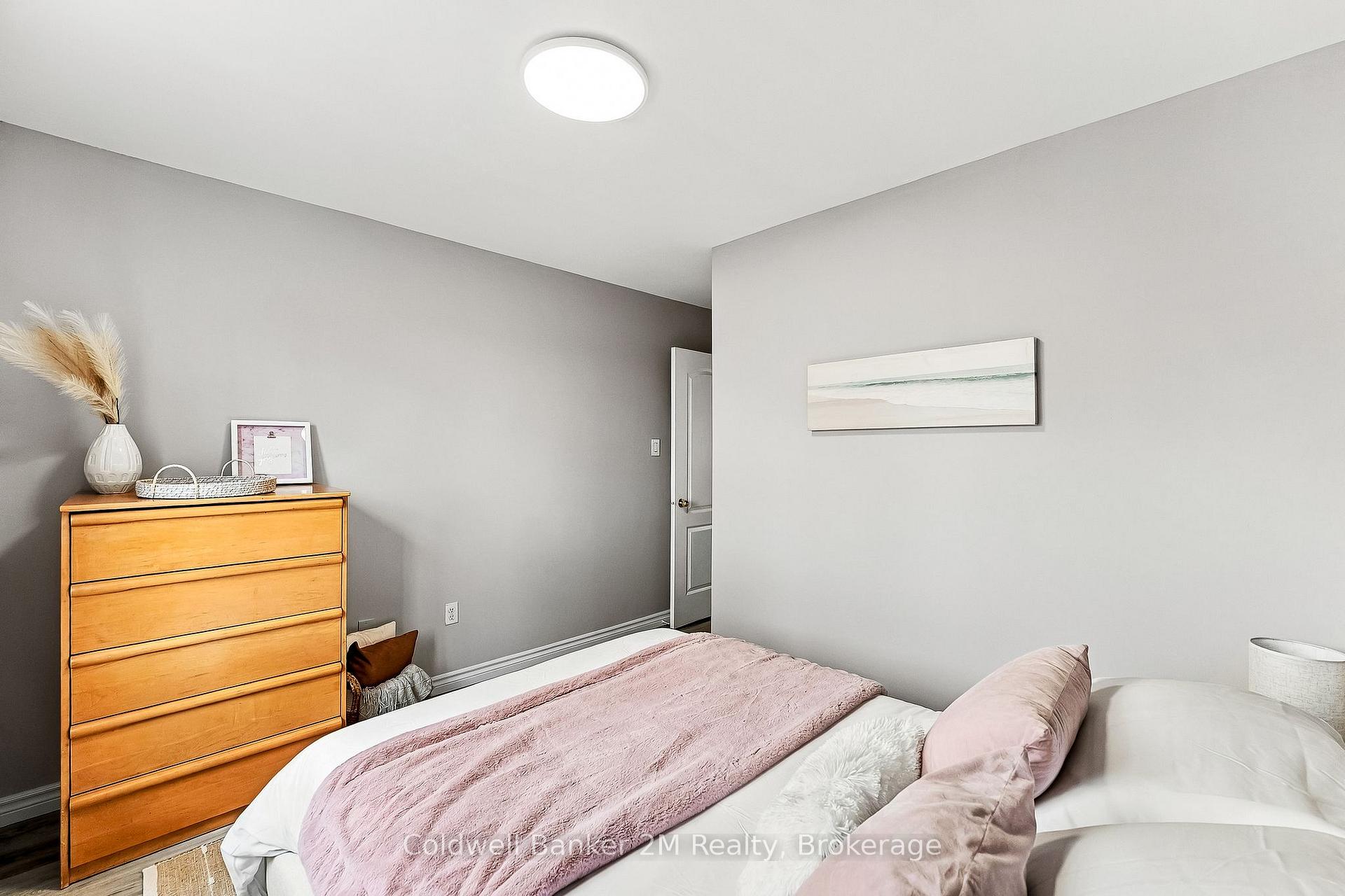 Photo 28 of 52 Marjoram Drive, Ajax, South East — HOMEH