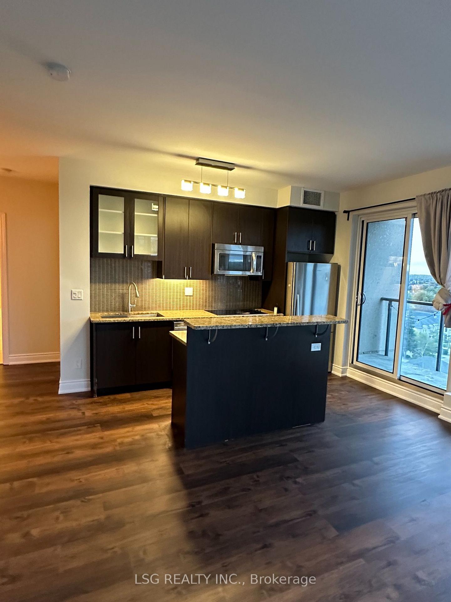 Photo 10 of Unit 902, 9088 Yonge Street, Richmond Hill, South Richvale — HOMEH