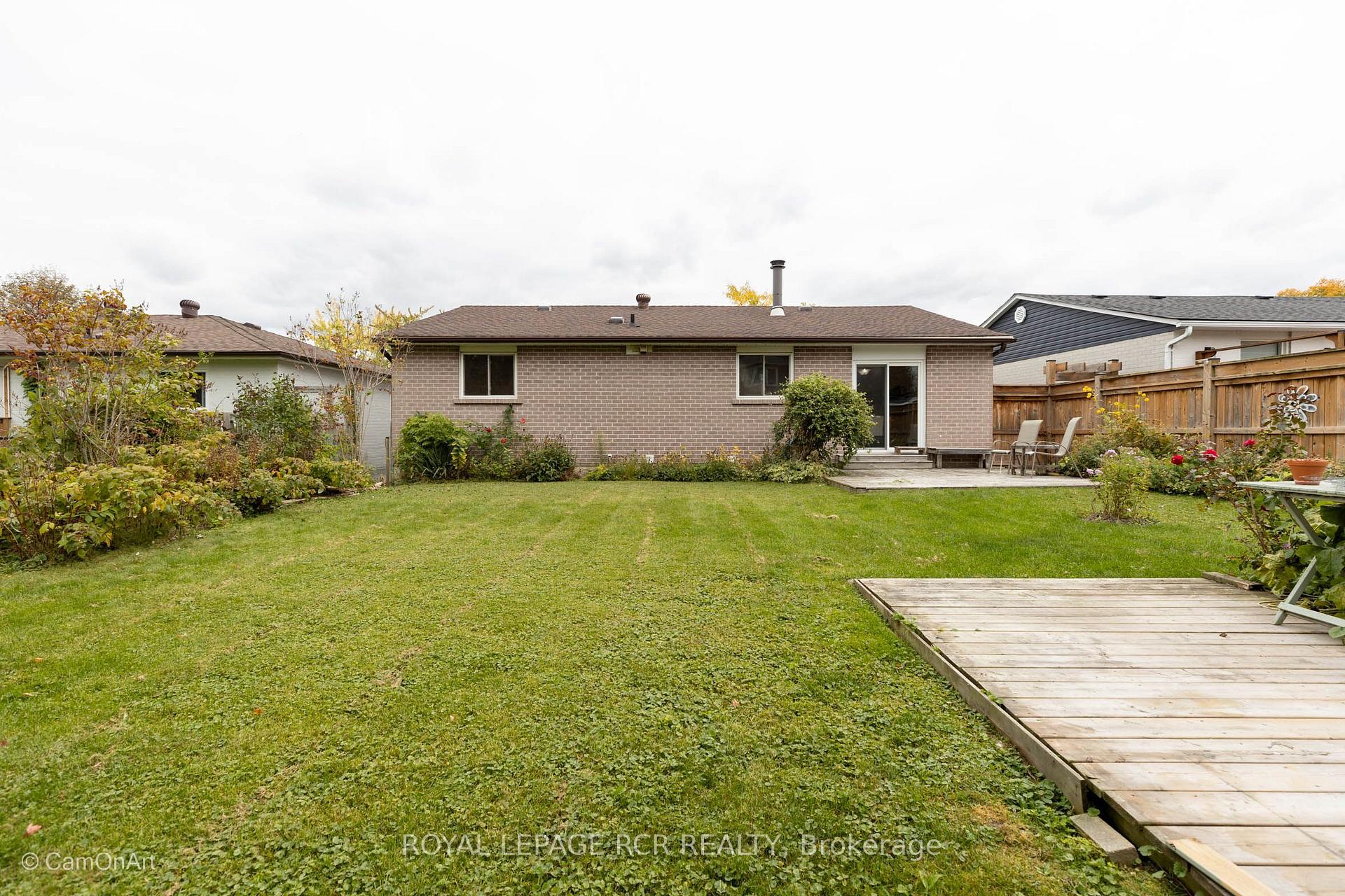 Photo 25 of 364 Dixon Boulevard, Newmarket, Central Newmarket — HOMEH