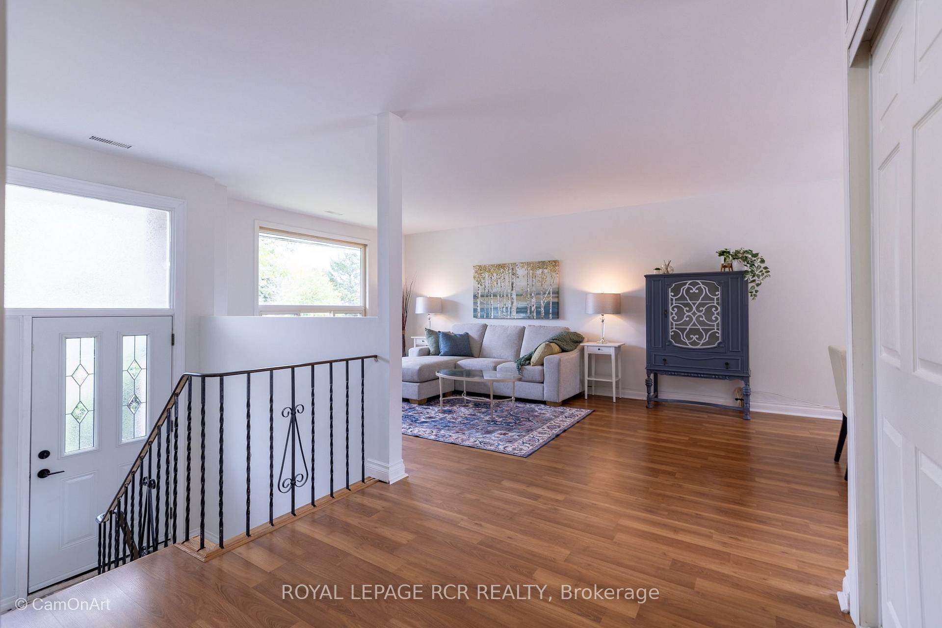 Photo 7 of 364 Dixon Boulevard, Newmarket, Central Newmarket — HOMEH