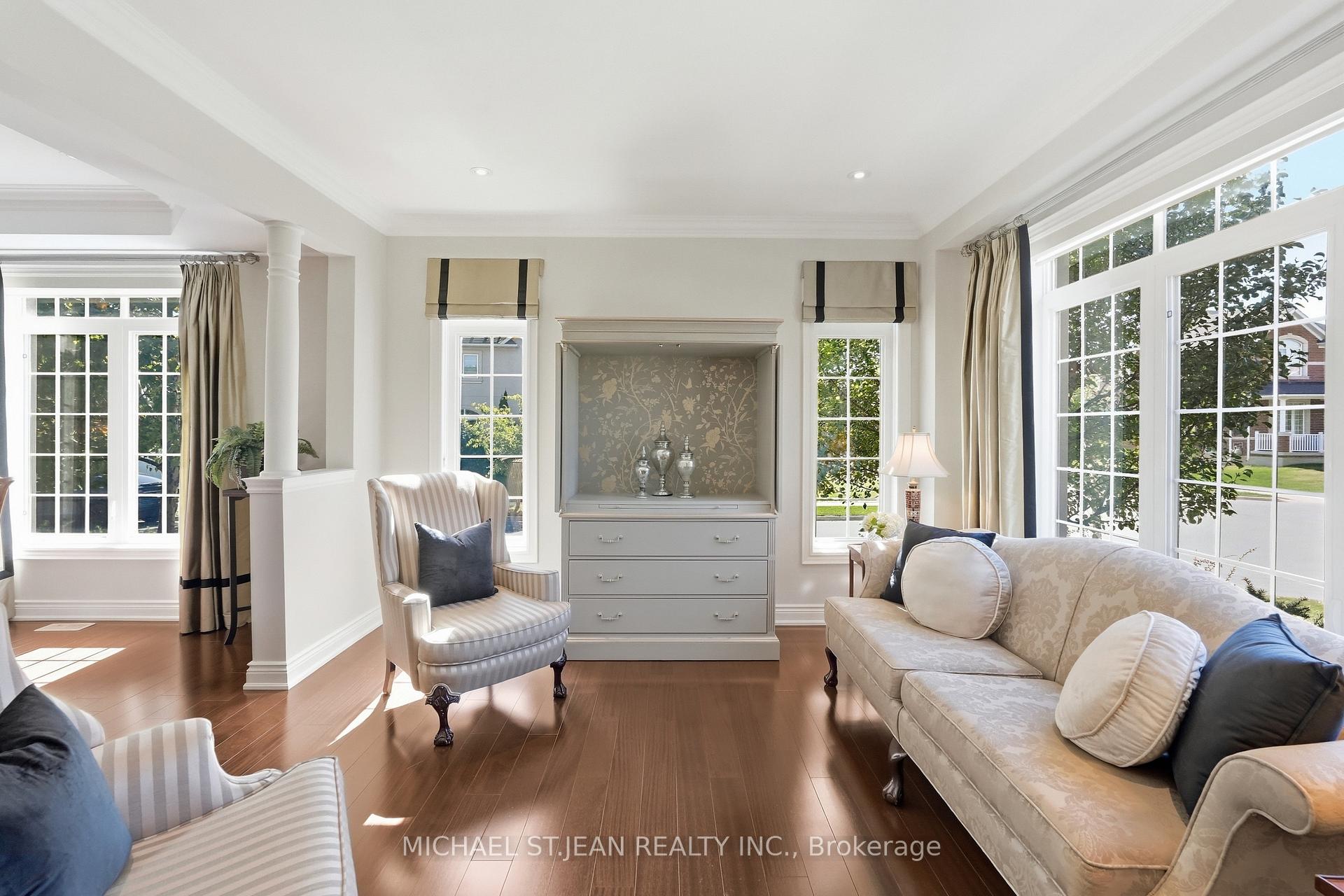 Photo 9 of 136 Sutherland Crescent, Hamilton, Ancaster — HOMEH