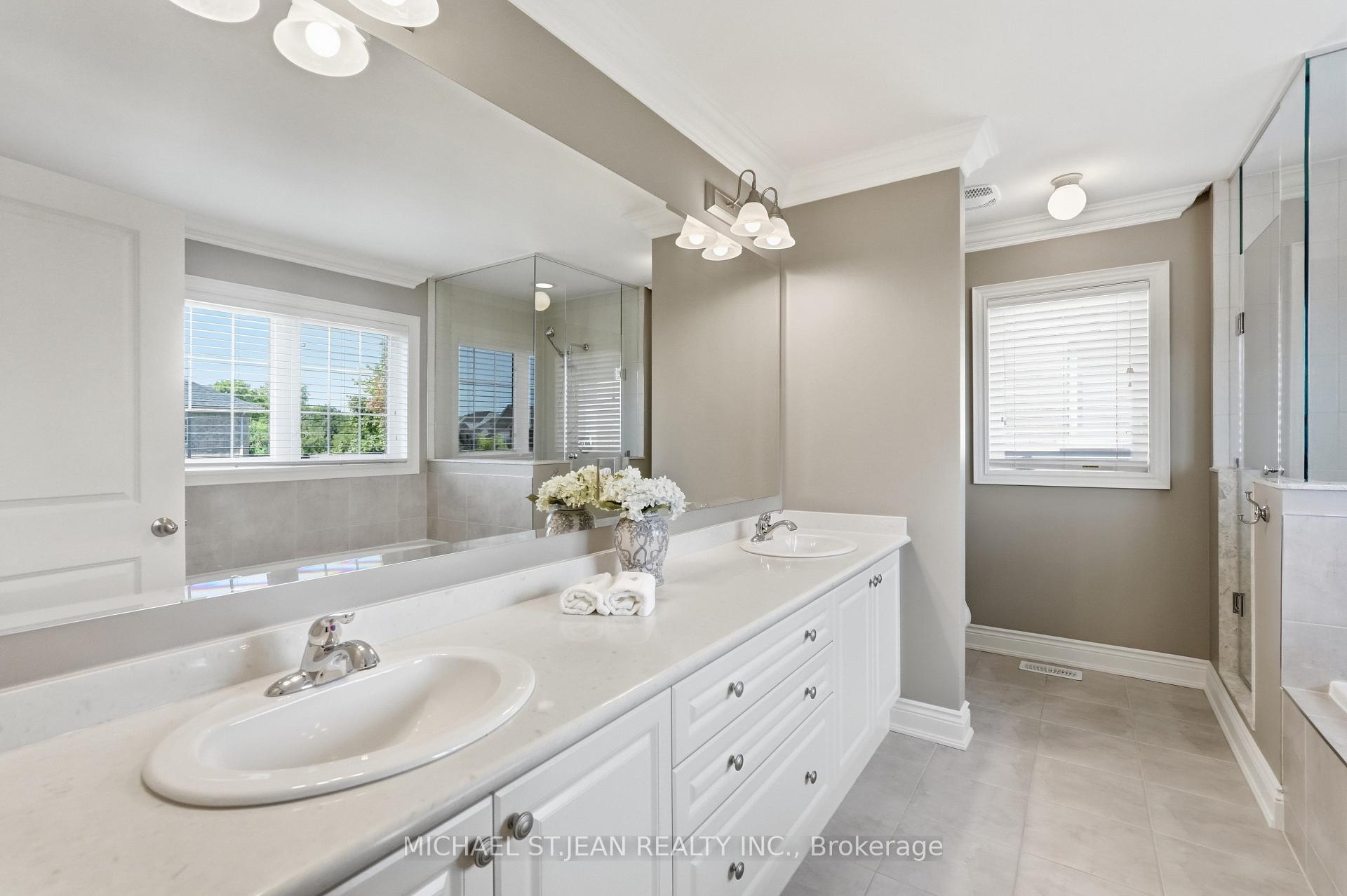 Photo 33 of 136 Sutherland Crescent, Hamilton, Ancaster — HOMEH