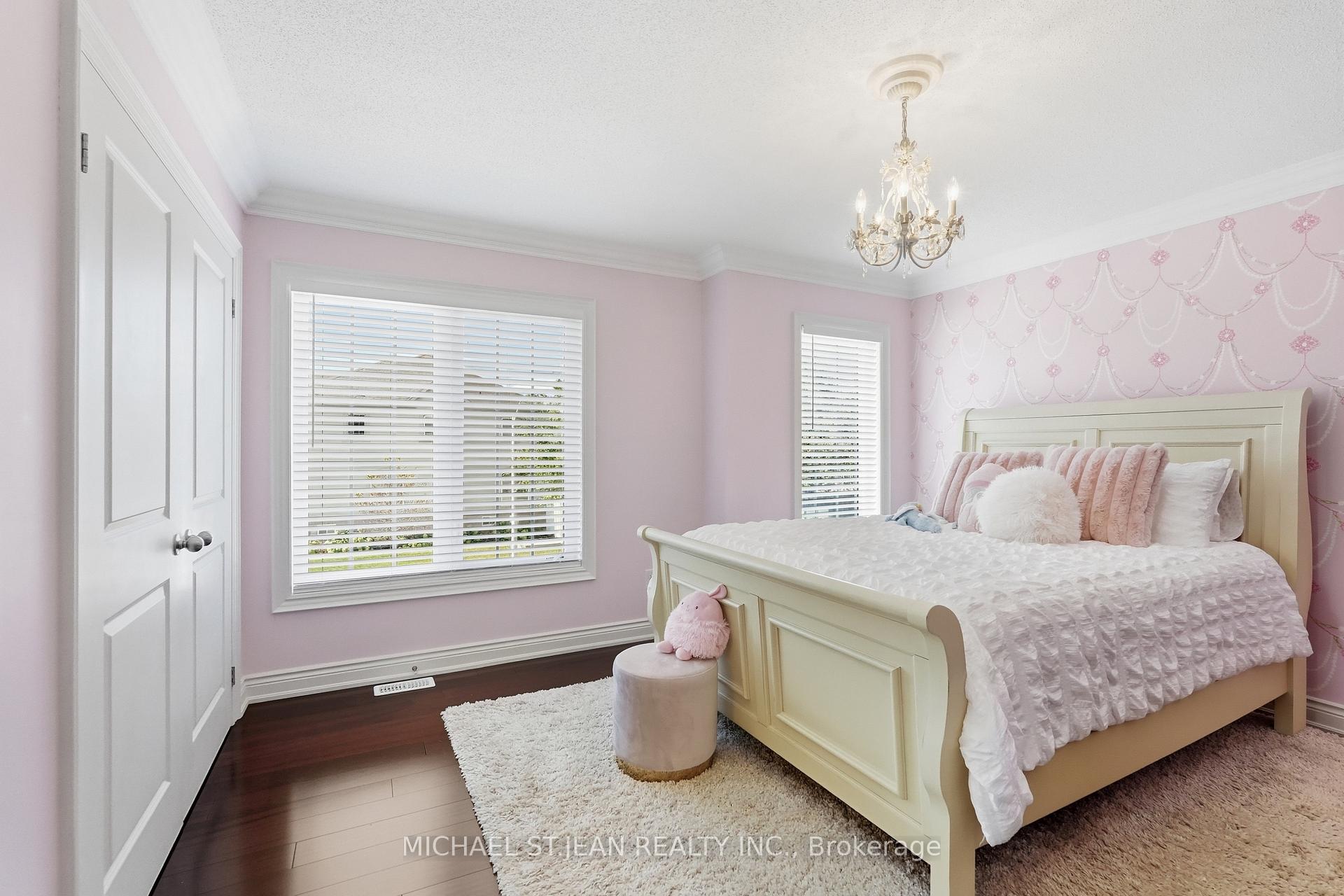 Photo 35 of 136 Sutherland Crescent, Hamilton, Ancaster — HOMEH