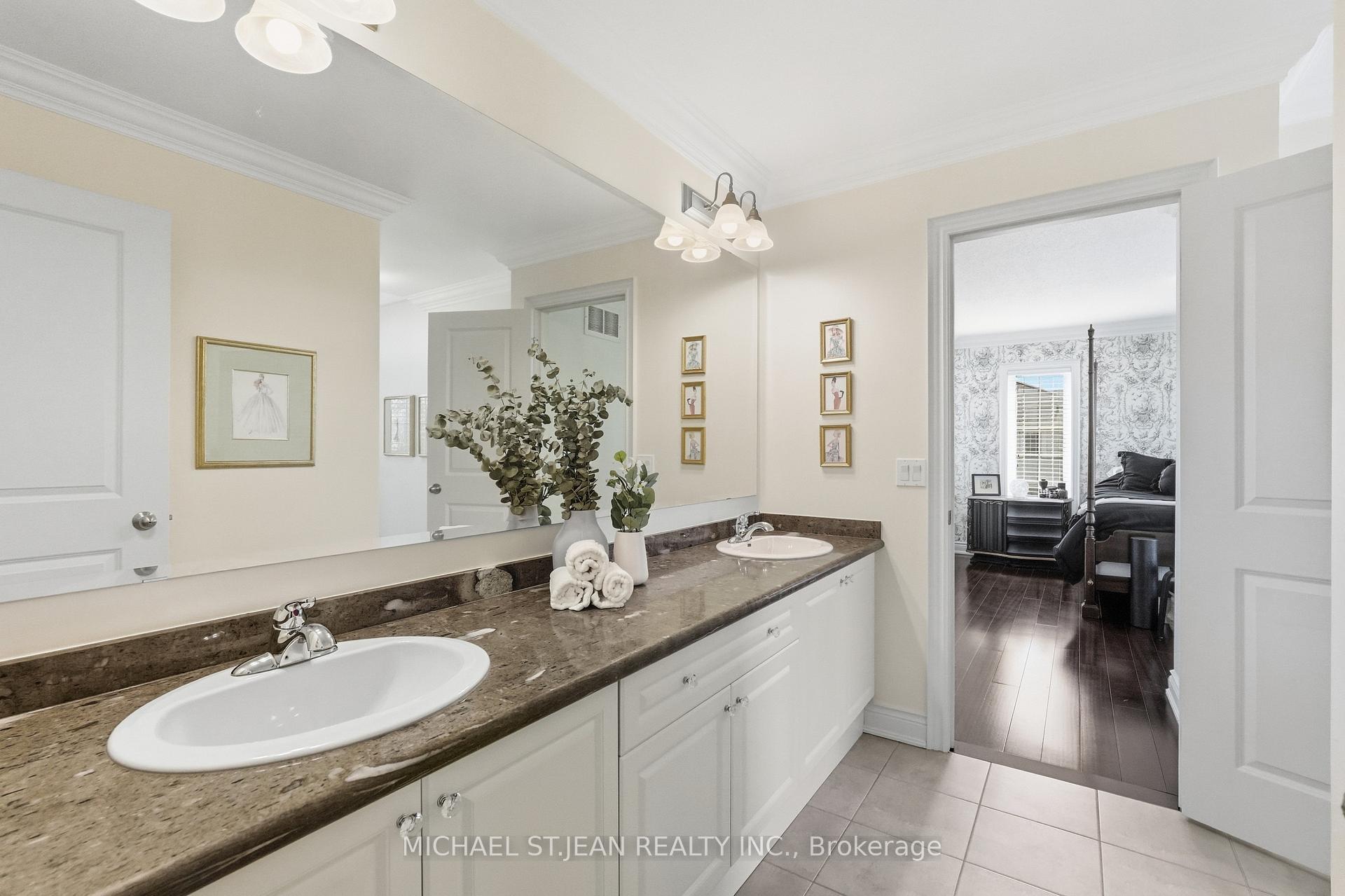 Photo 37 of 136 Sutherland Crescent, Hamilton, Ancaster — HOMEH