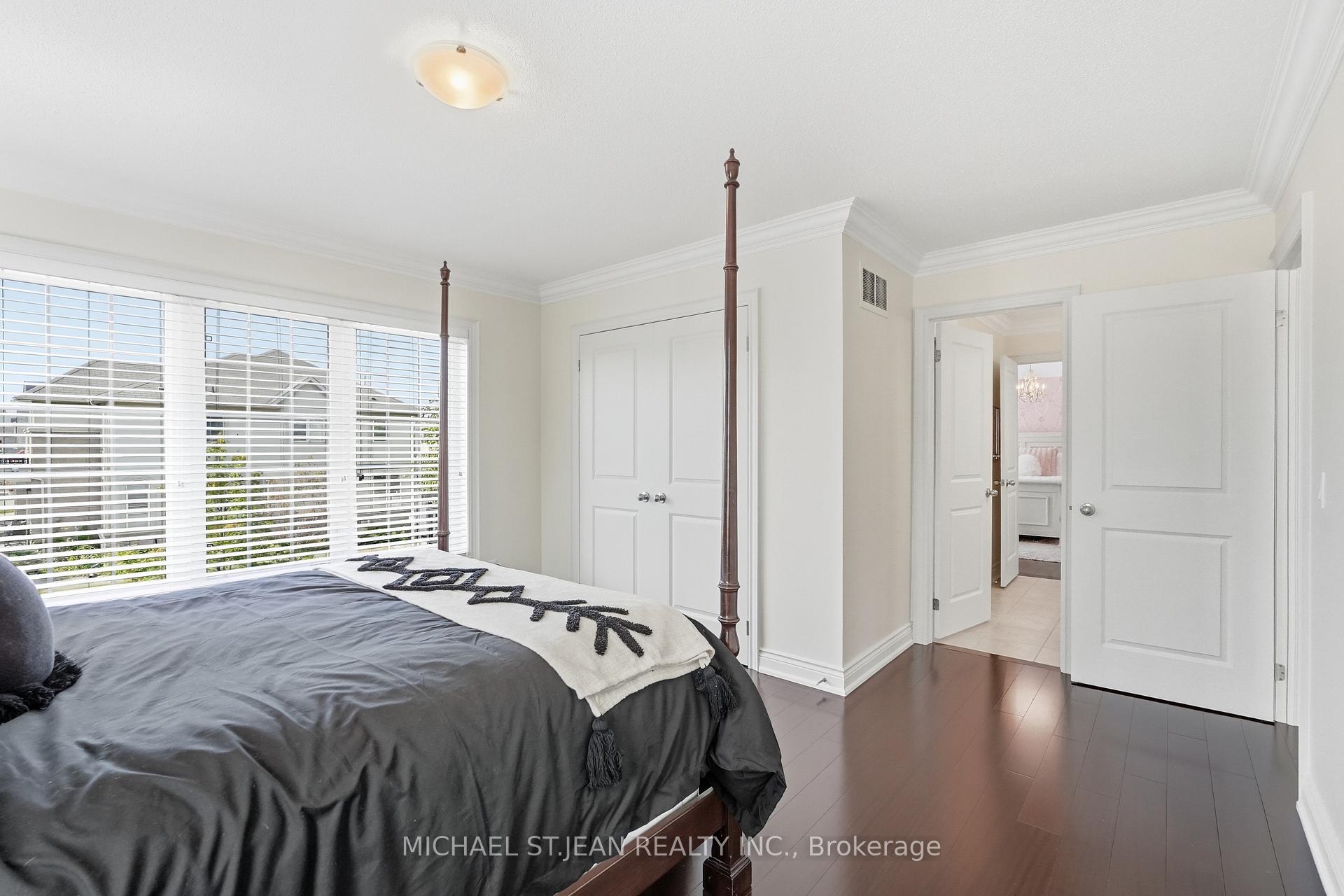 Photo 40 of 136 Sutherland Crescent, Hamilton, Ancaster — HOMEH