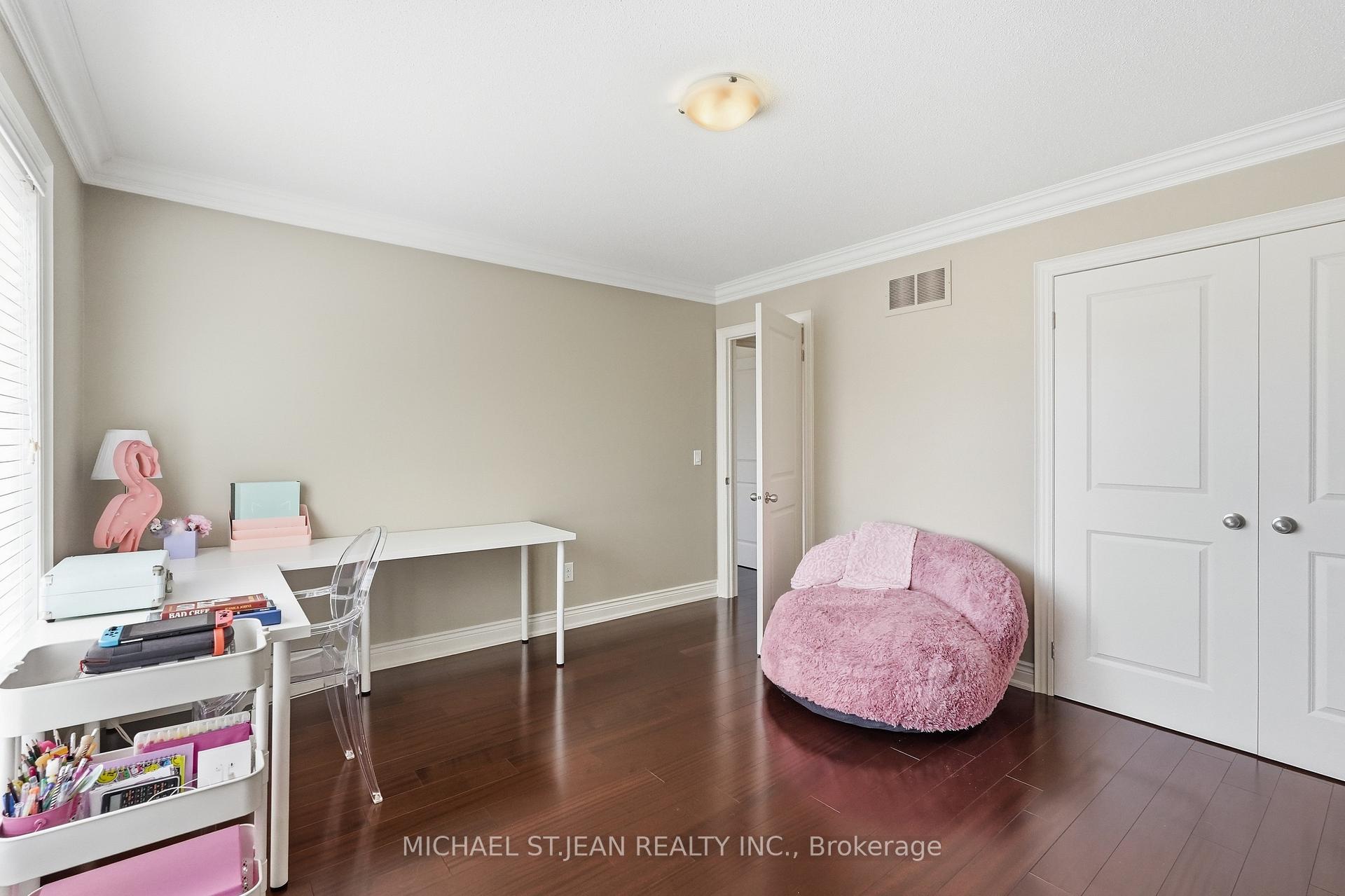 Photo 42 of 136 Sutherland Crescent, Hamilton, Ancaster — HOMEH
