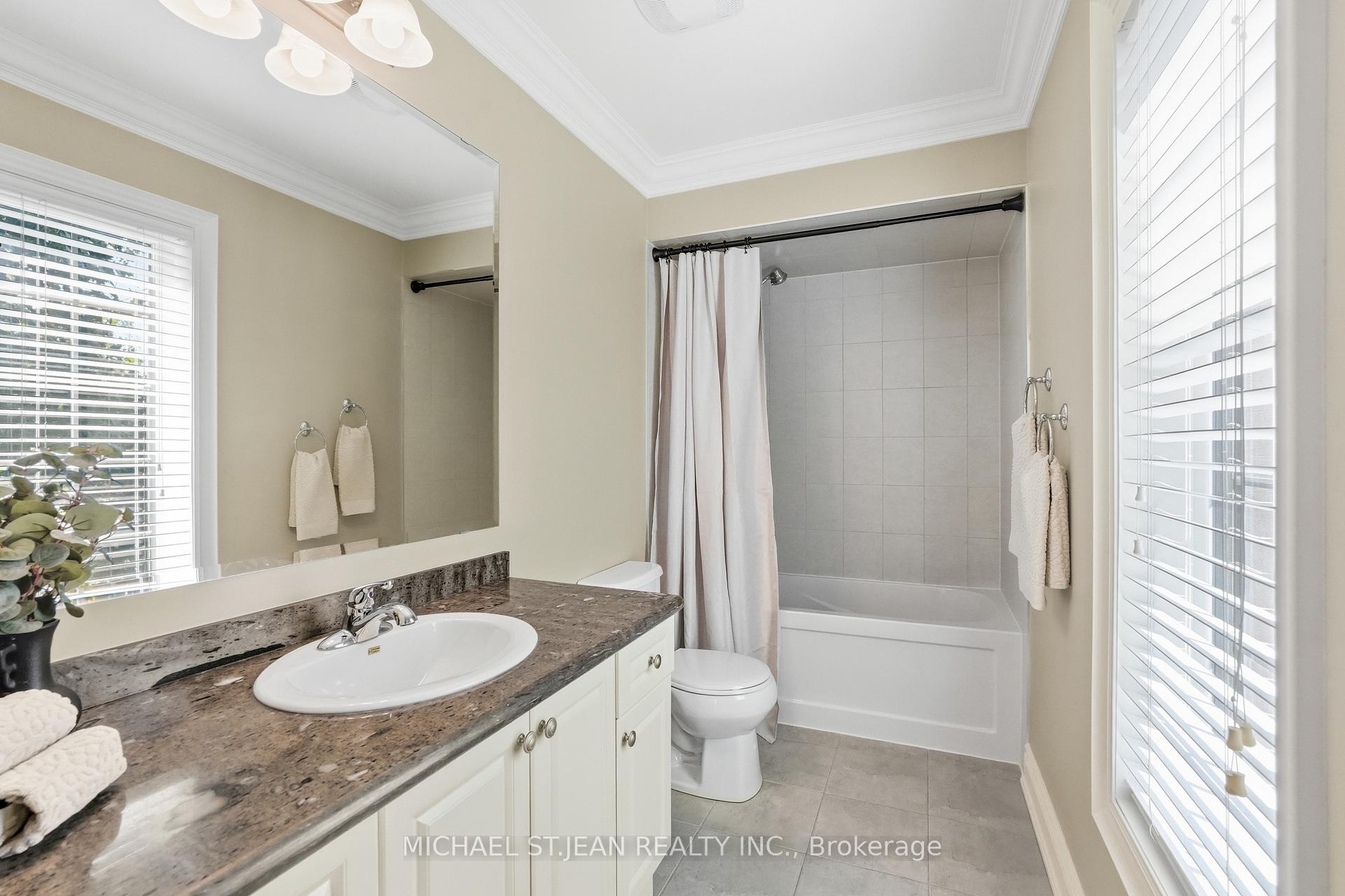 Photo 43 of 136 Sutherland Crescent, Hamilton, Ancaster — HOMEH