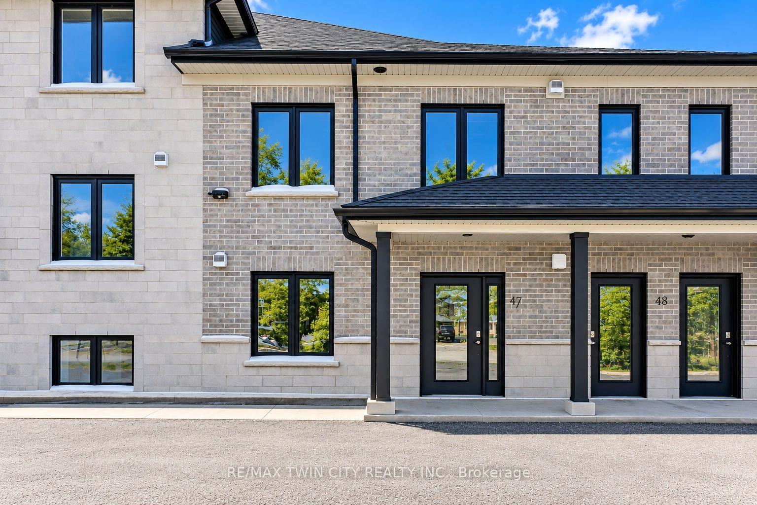 Photo 2 of Unit 47, 3202 Vivian Line, Stratford — HOMEH