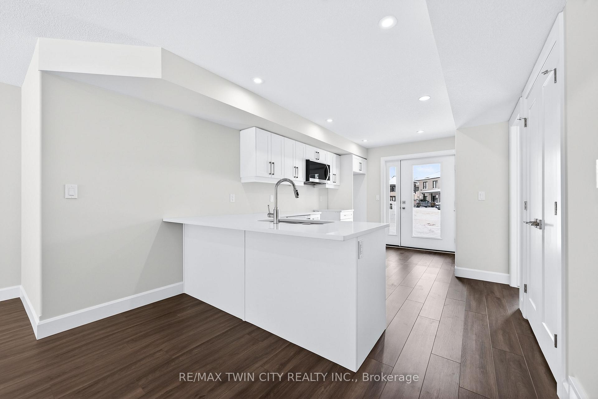 Photo 11 of Unit 47, 3202 Vivian Line, Stratford — HOMEH