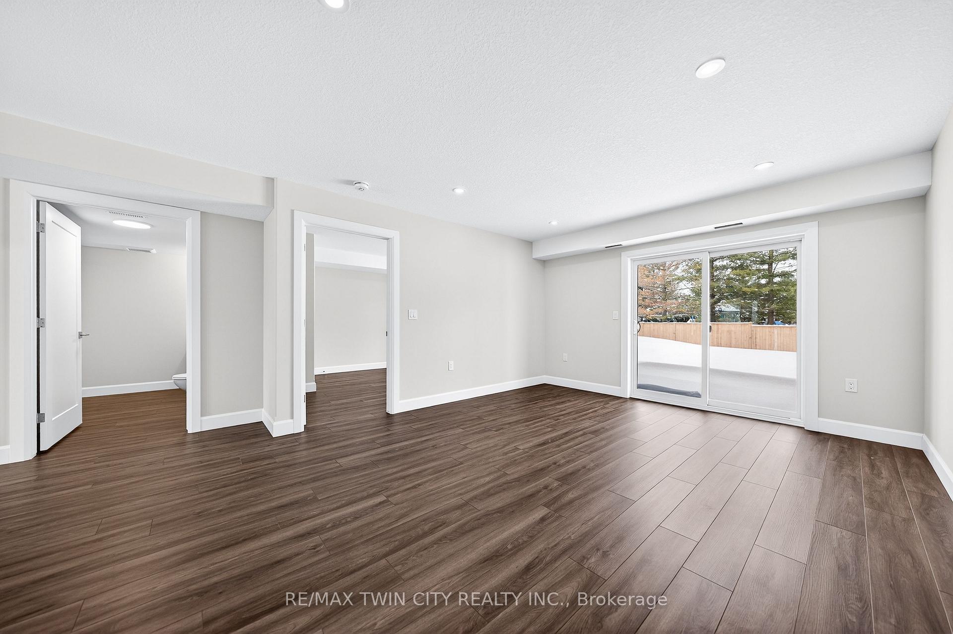 Photo 22 of Unit 47, 3202 Vivian Line, Stratford — HOMEH