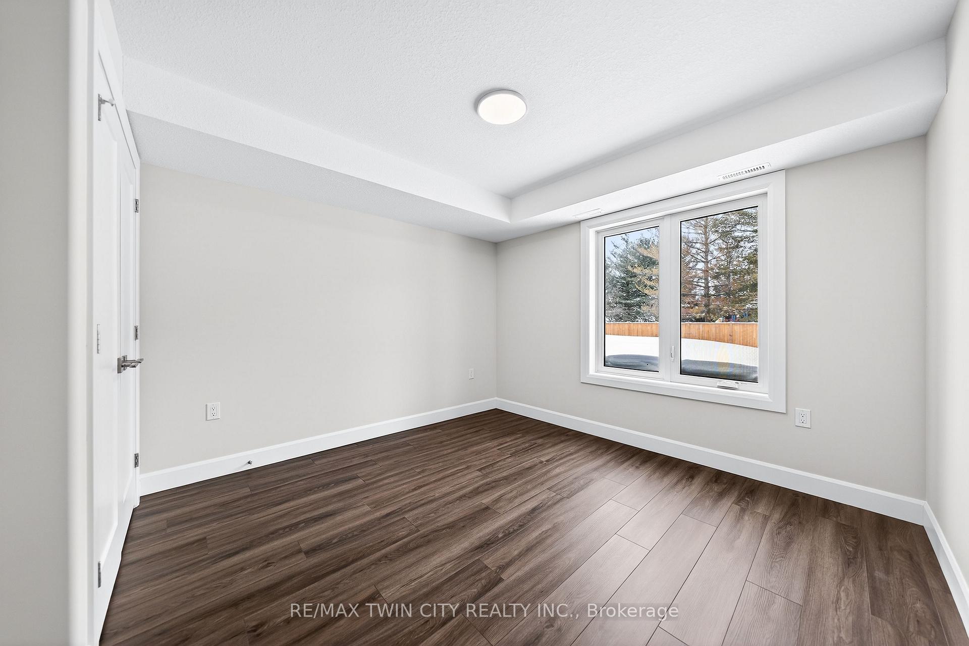 Photo 23 of Unit 47, 3202 Vivian Line, Stratford — HOMEH