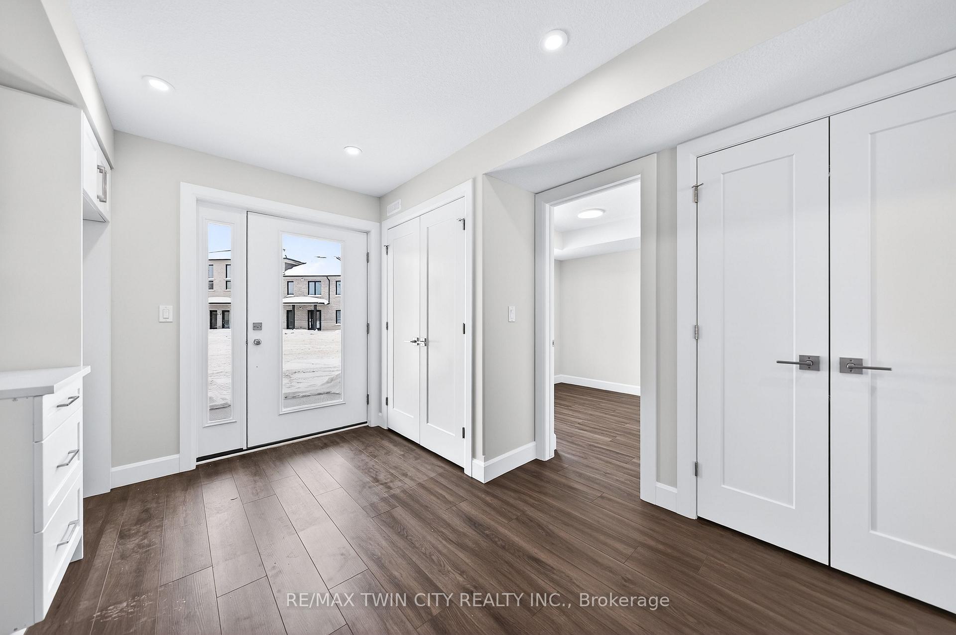 Photo 25 of Unit 47, 3202 Vivian Line, Stratford — HOMEH