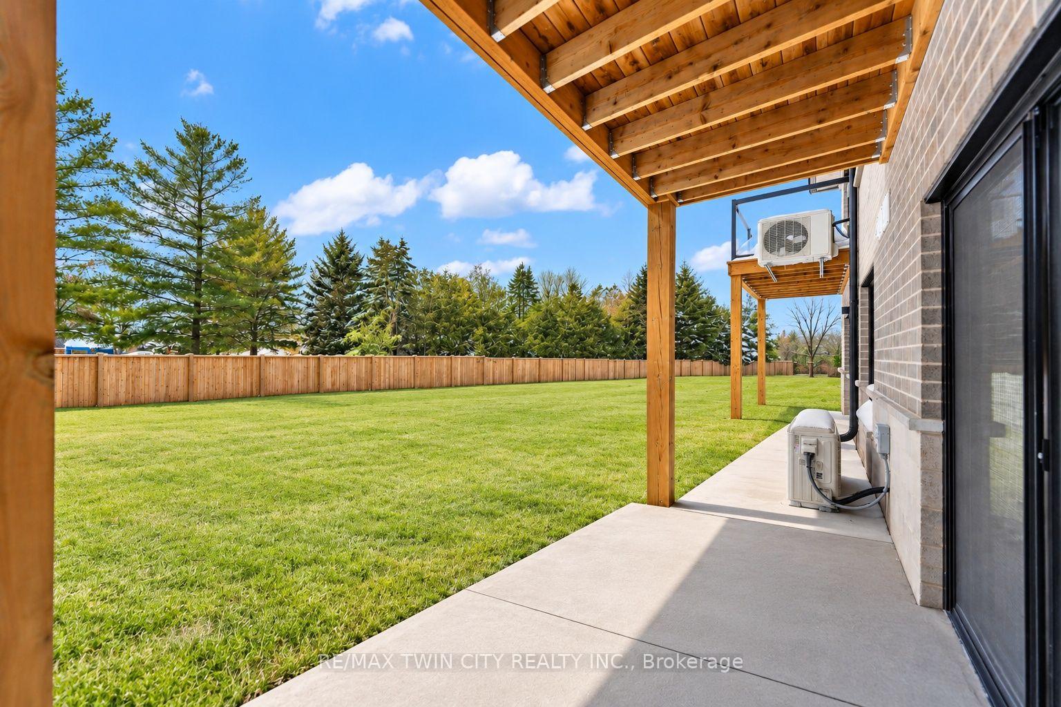 Photo 33 of Unit 47, 3202 Vivian Line, Stratford — HOMEH