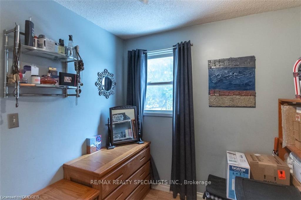 Photo 16 of 9697 Dickenson Road, Hamilton, Mount Hope — HOMEH