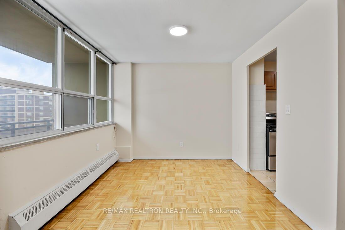 Photo 3 of Unit 411, 2775 Don Mills Road, North York, Don Valley Village — HOMEH