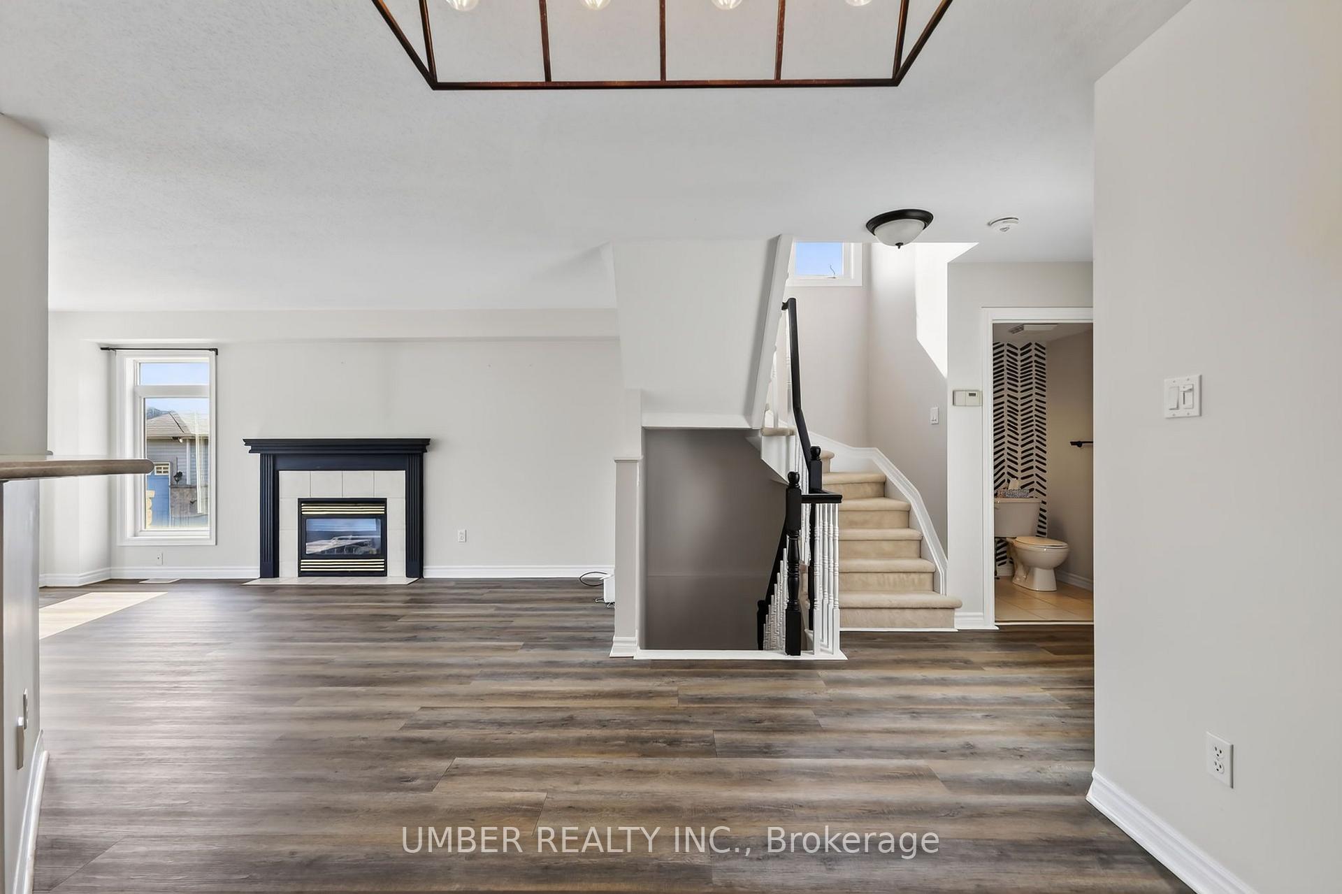 Photo 10 of 5539 Doctor Leach Drive, Ottawa, Manotick Village & Manotick Estates — HOMEH