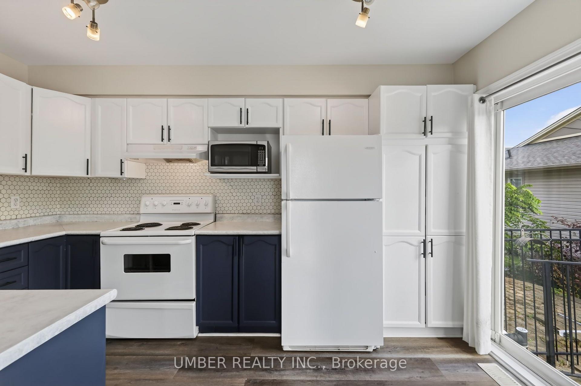 Photo 15 of 5539 Doctor Leach Drive, Ottawa, Manotick Village & Manotick Estates — HOMEH