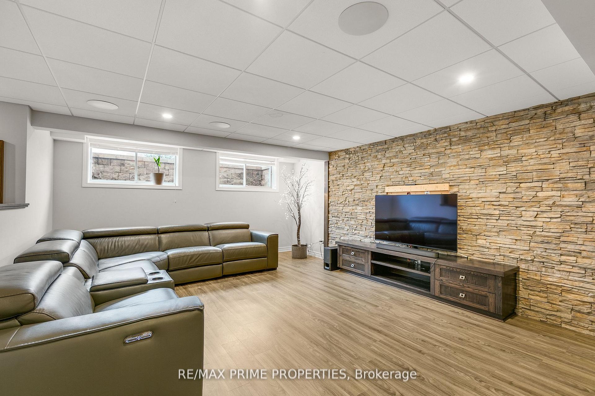 Photo 34 of 72 Branthaven Street, Ottawa, Avalon East — HOMEH