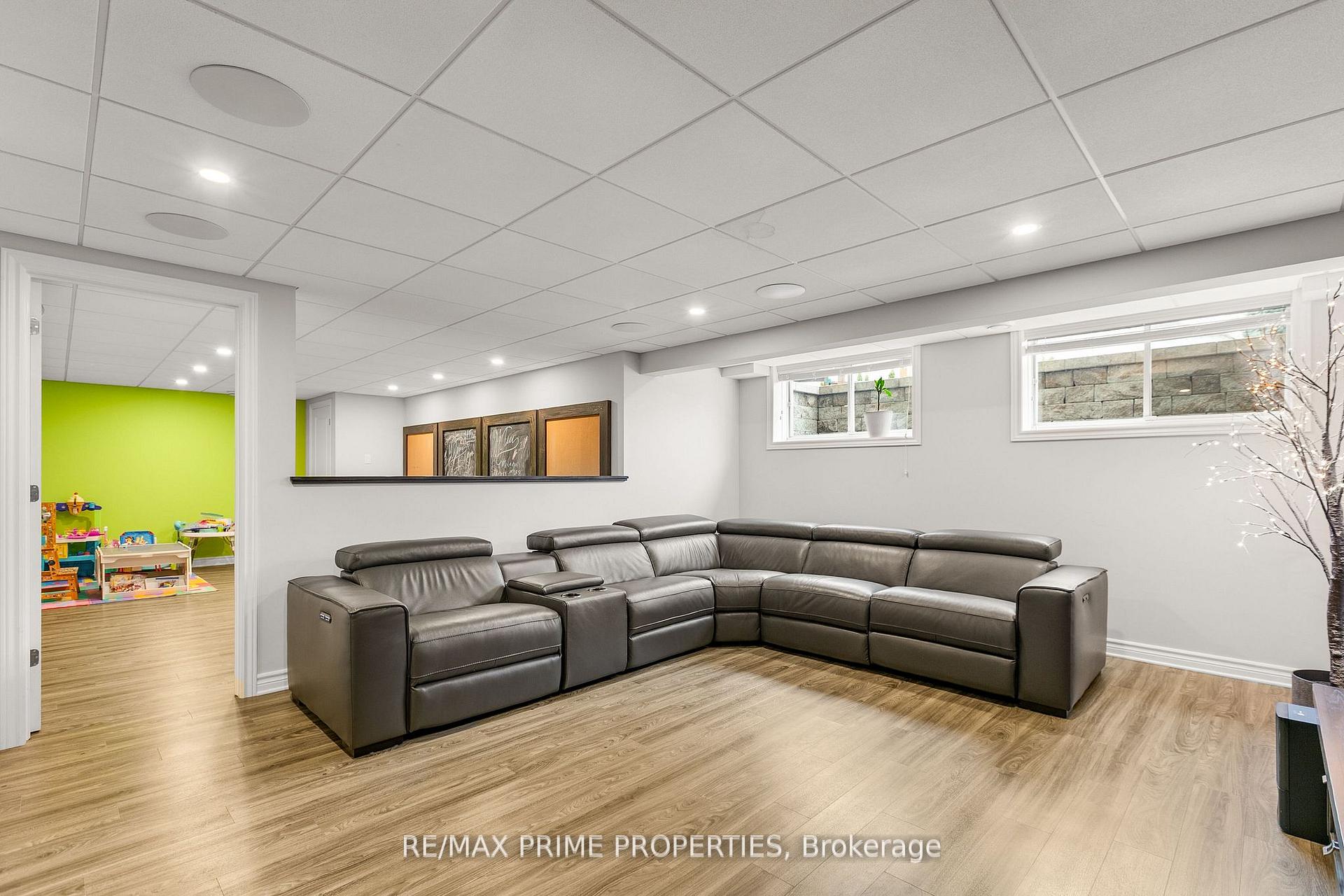 Photo 35 of 72 Branthaven Street, Ottawa, Avalon East — HOMEH