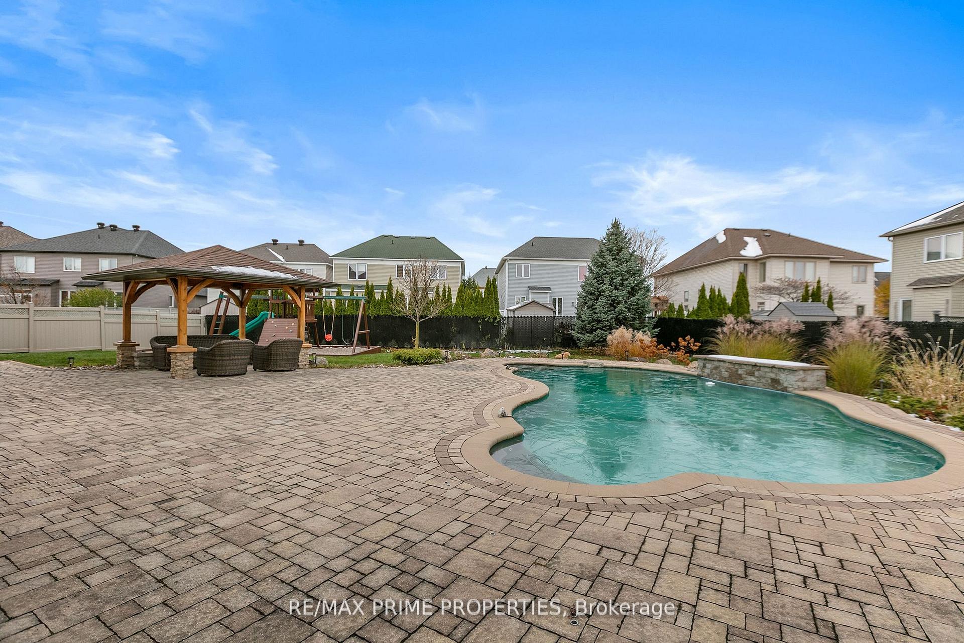 Photo 43 of 72 Branthaven Street, Ottawa, Avalon East — HOMEH
