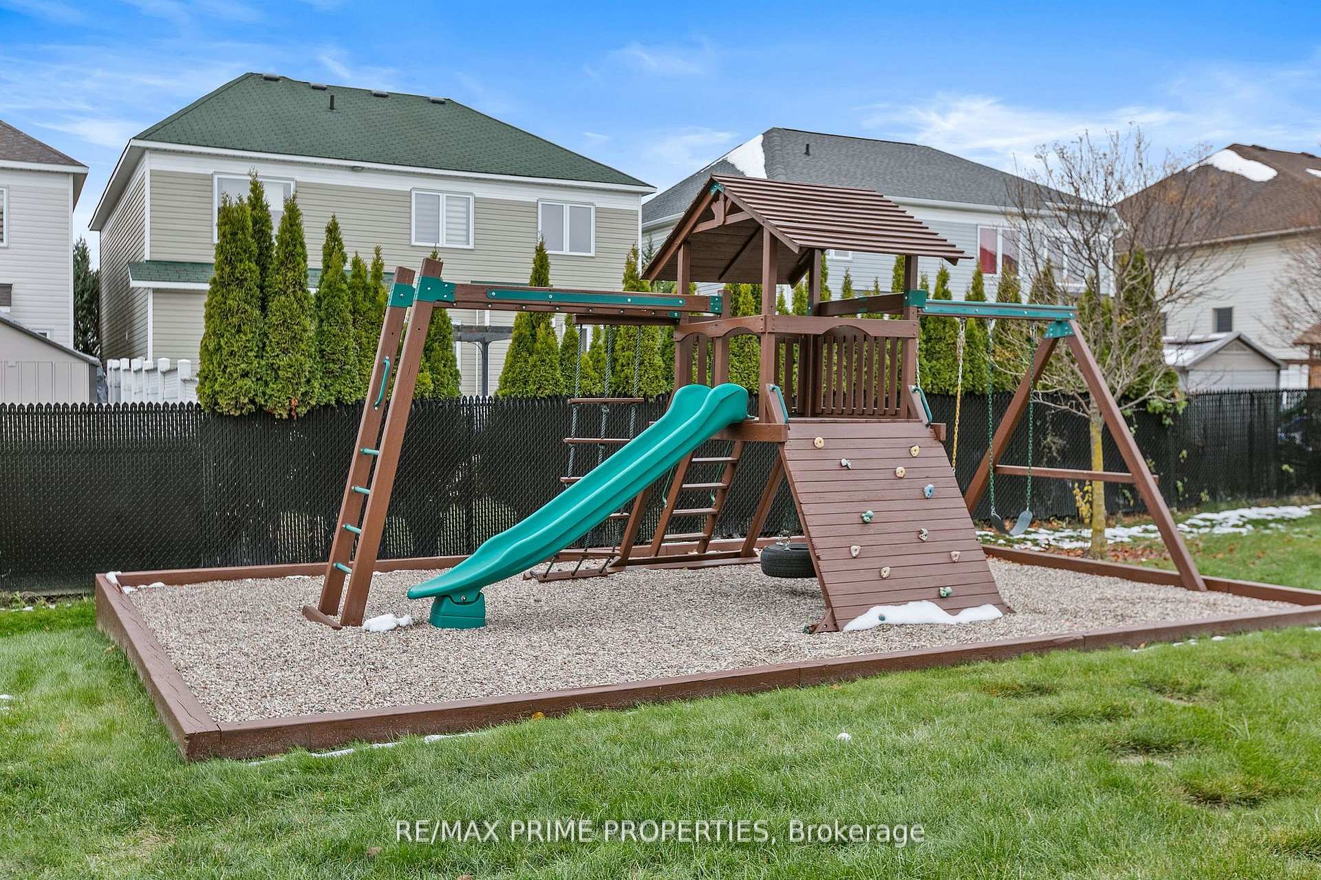 Photo 45 of 72 Branthaven Street, Ottawa, Avalon East — HOMEH