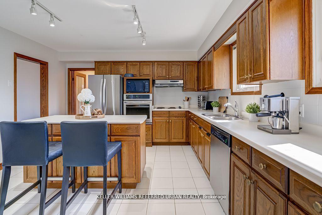 Photo 8 of Unit Upper, 55 Tedder Street, North York, Brookhaven-Amesbury — HOMEH