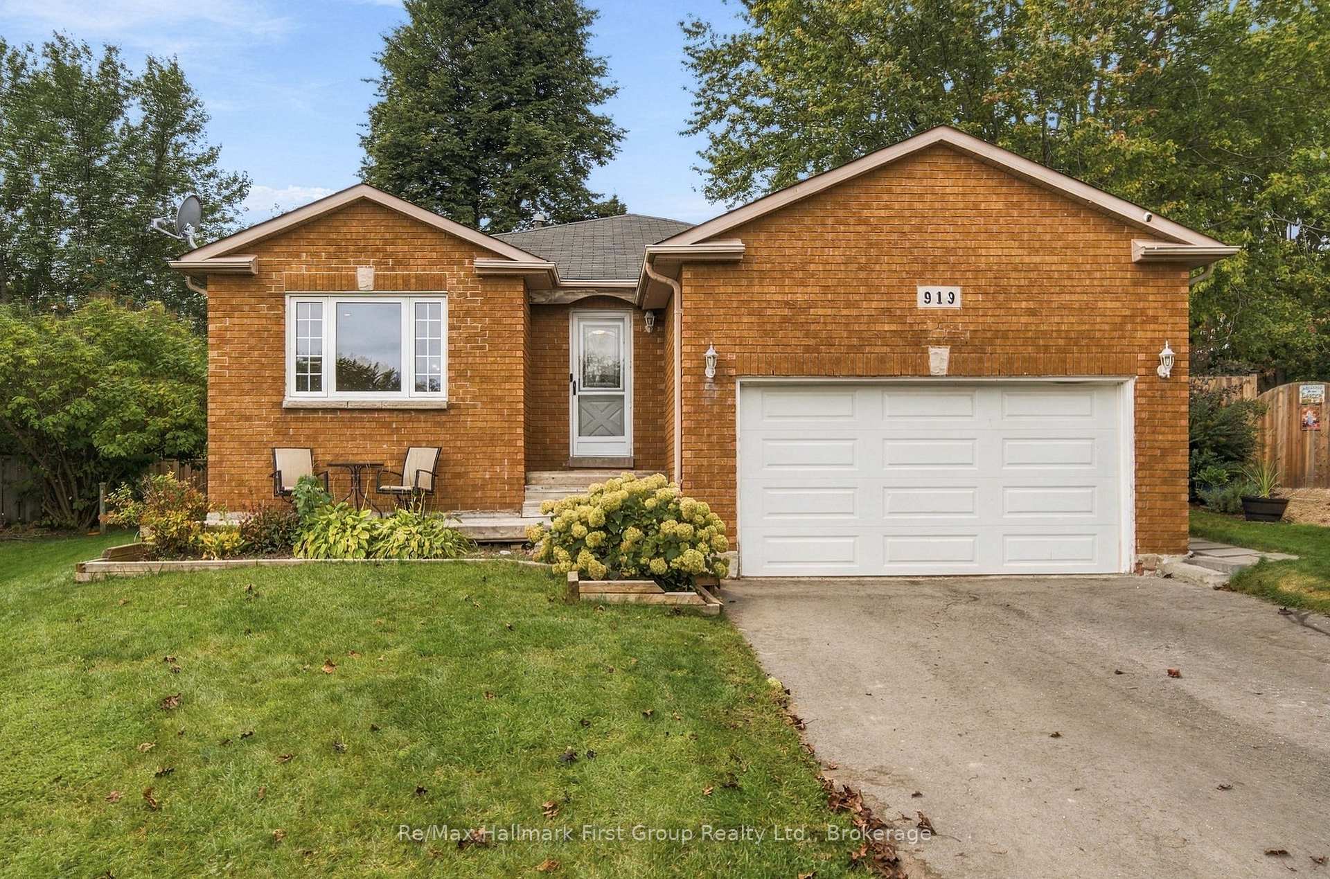 Photo of 919 Heenan Court