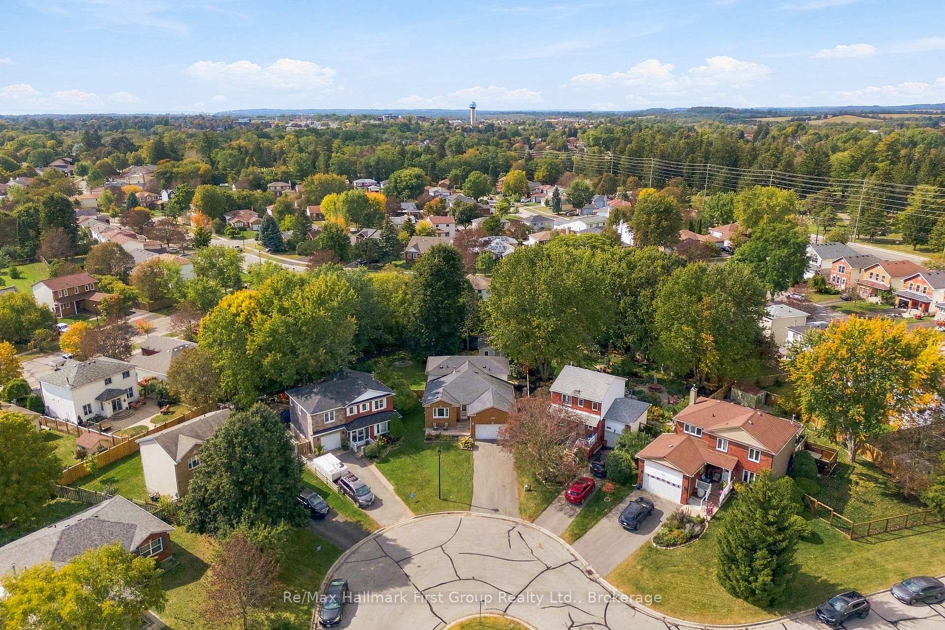 Photo 2 of 919 Heenan Court, Cobourg — HOMEH