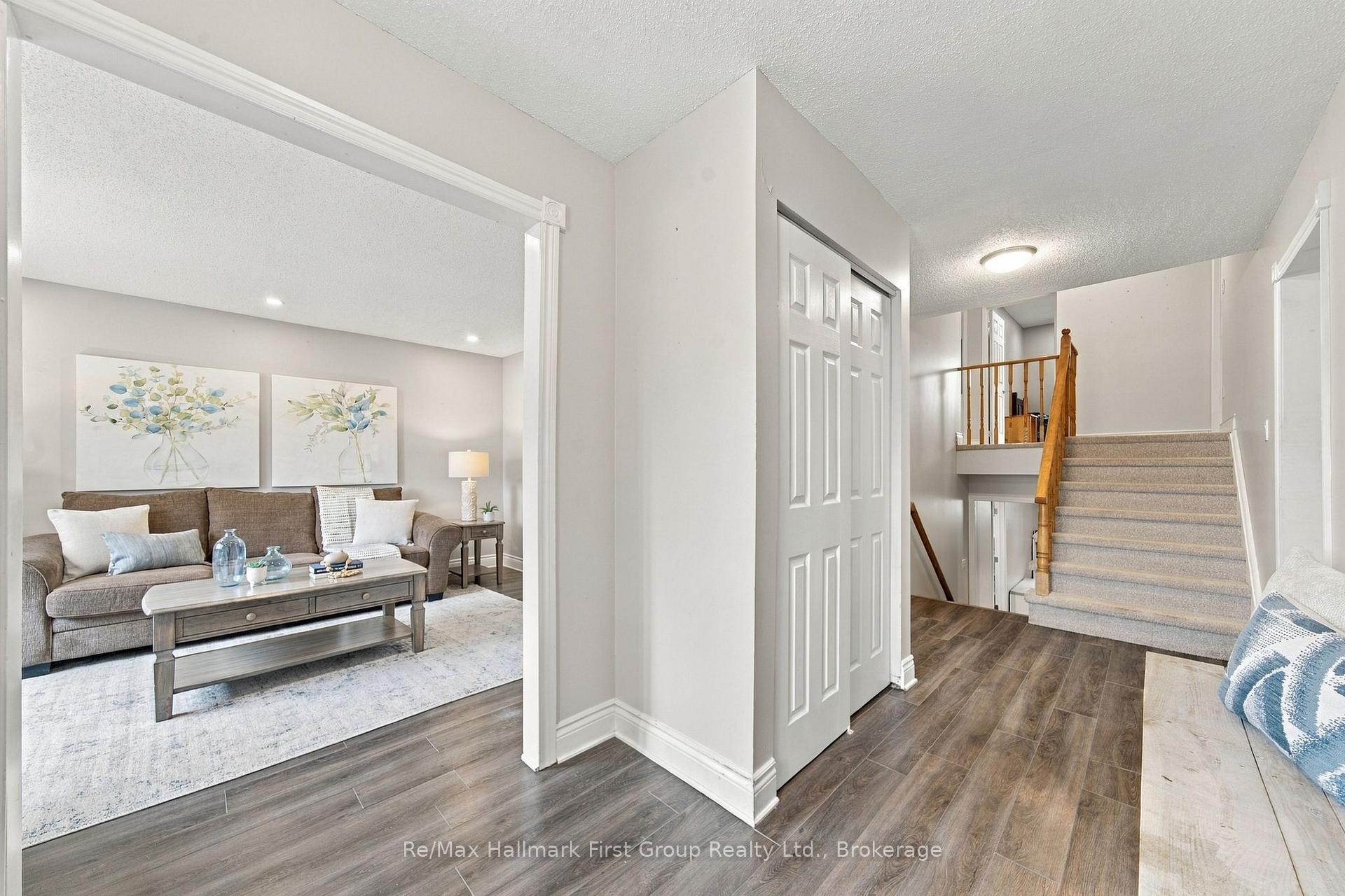 Photo 7 of 919 Heenan Court, Cobourg — HOMEH