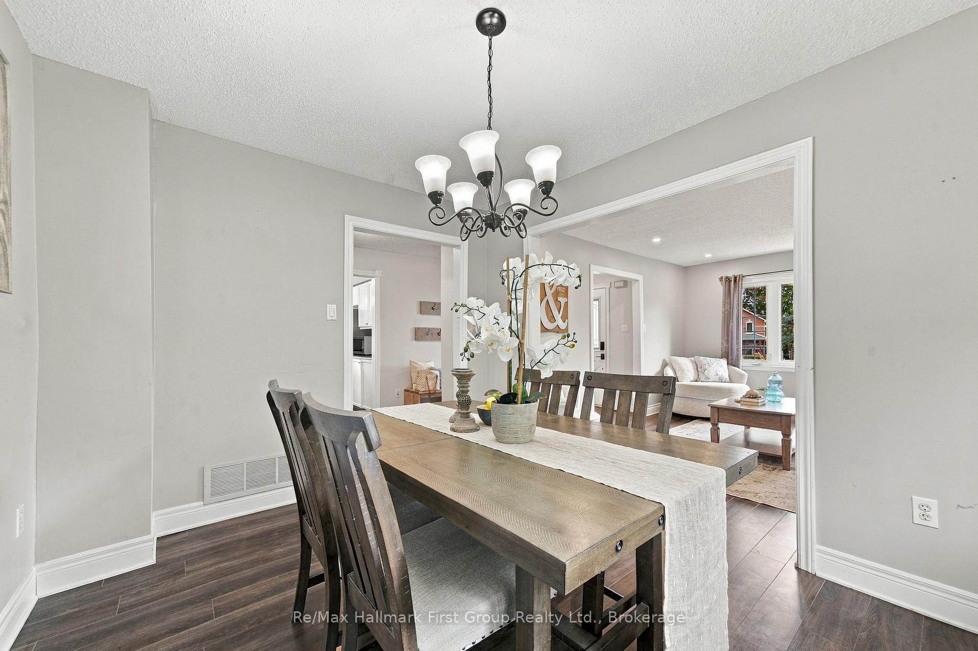 Photo 15 of 919 Heenan Court, Cobourg — HOMEH