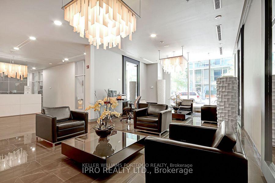 Photo 6 of Unit 420, 21 Nelson Street, Toronto, Waterfront Communities — HOMEH