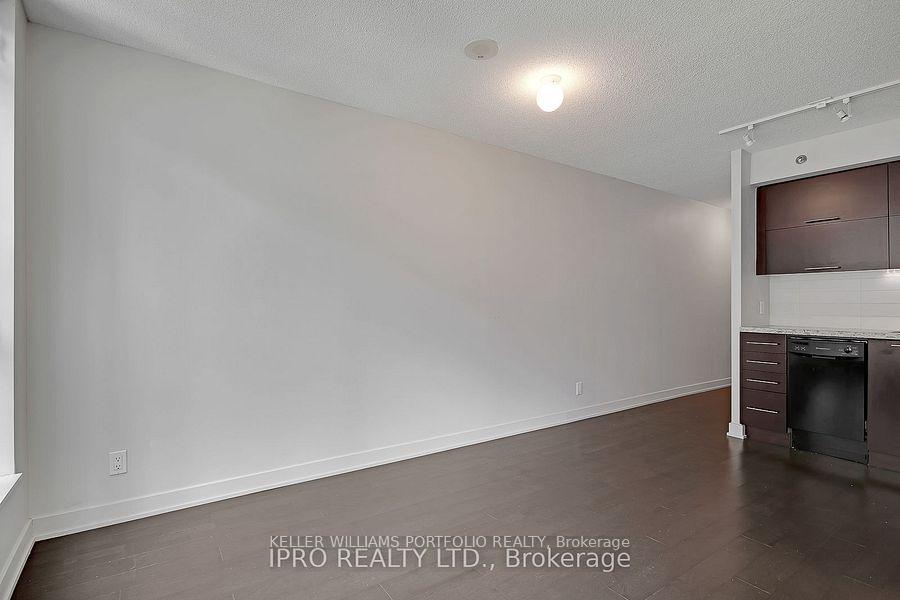 Photo 9 of Unit 420, 21 Nelson Street, Toronto, Waterfront Communities — HOMEH